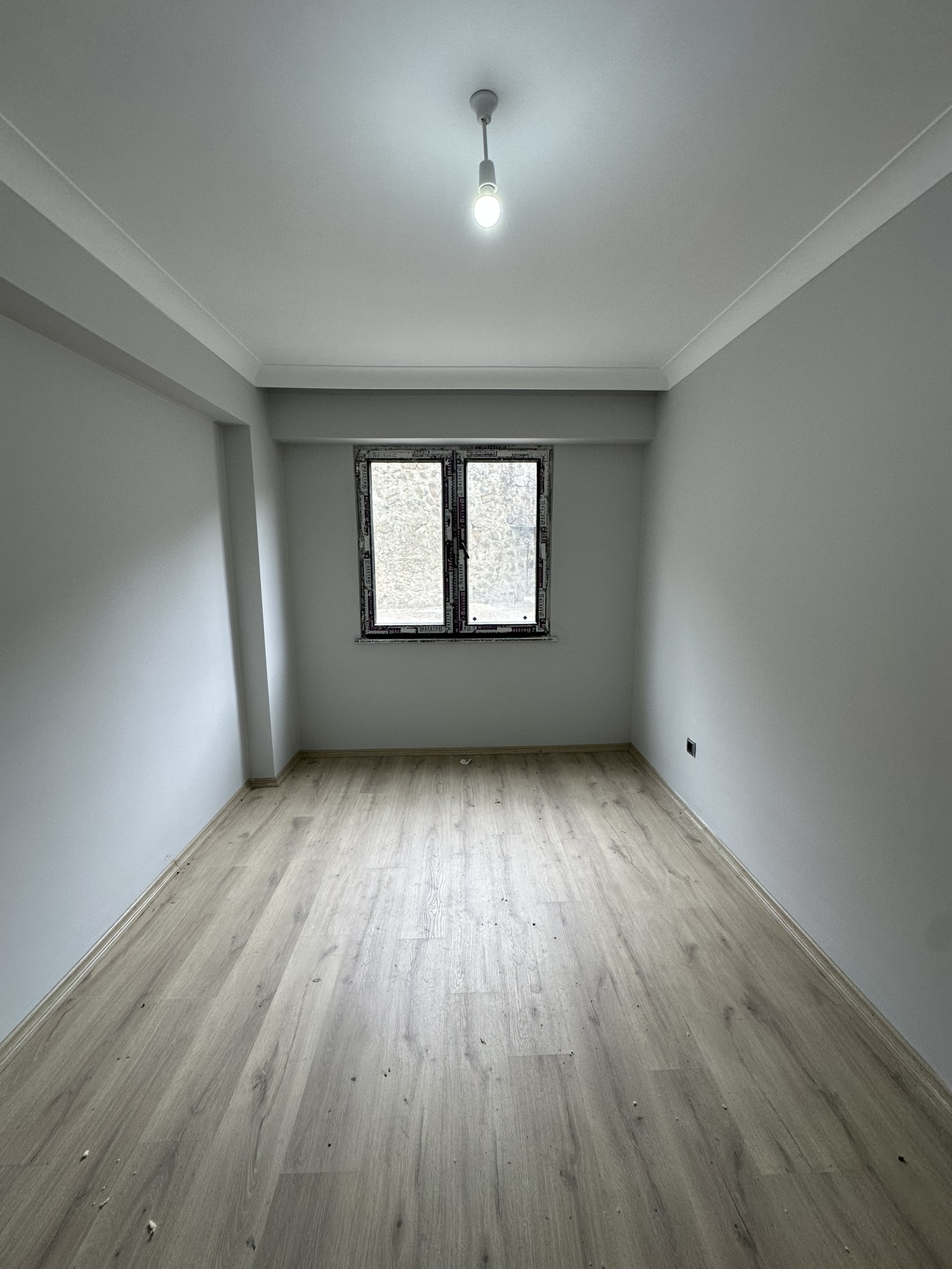 STADİUM CADDE EVLERİ A BLOK DAİRE 1 3+1 KİRALIK