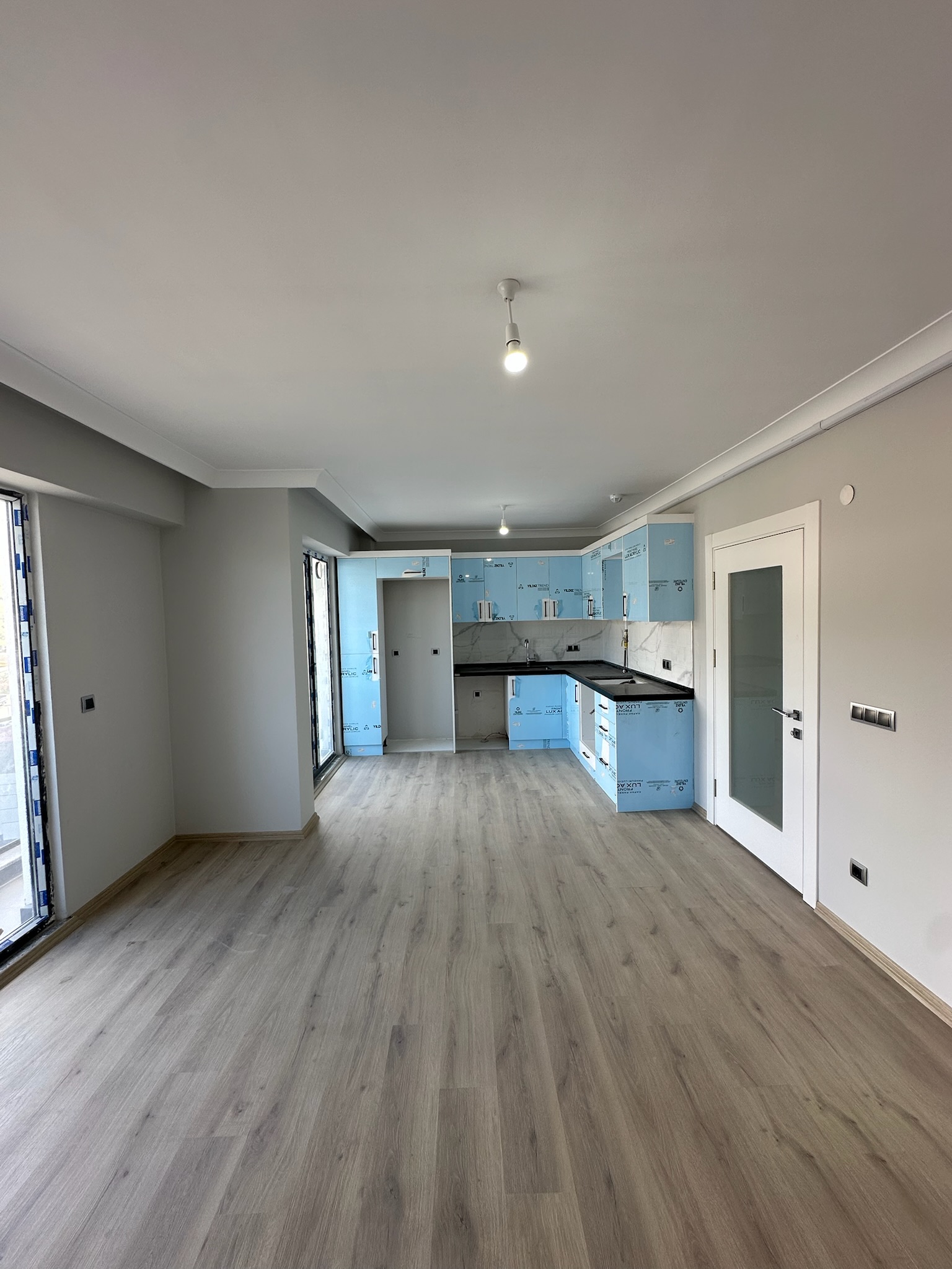 STADİUM CADDE EVLERİ C BLOK D. 20 2+1 KİRALIK