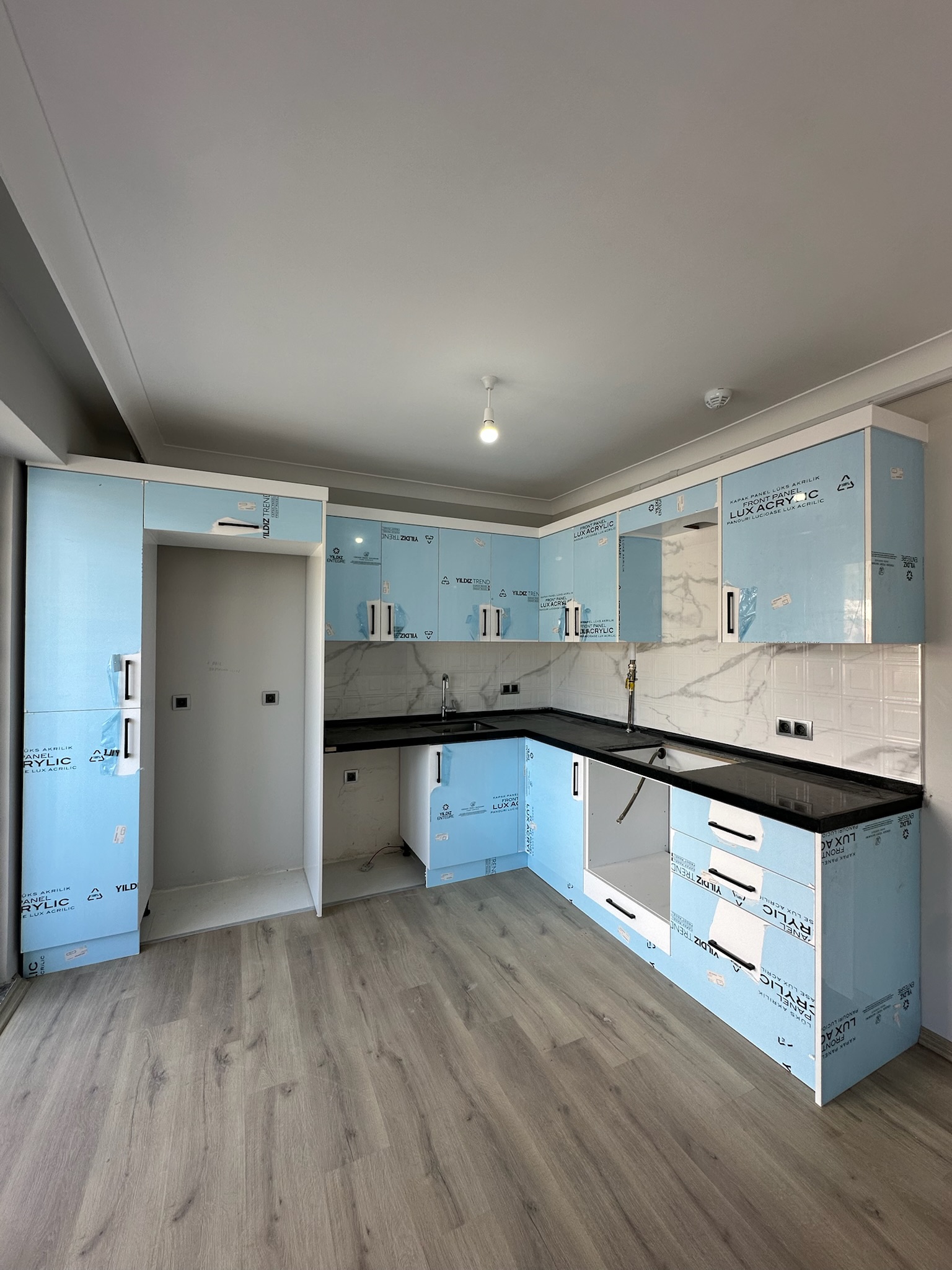 STADİUM CADDE EVLERİ C BLOK D. 20 2+1 KİRALIK