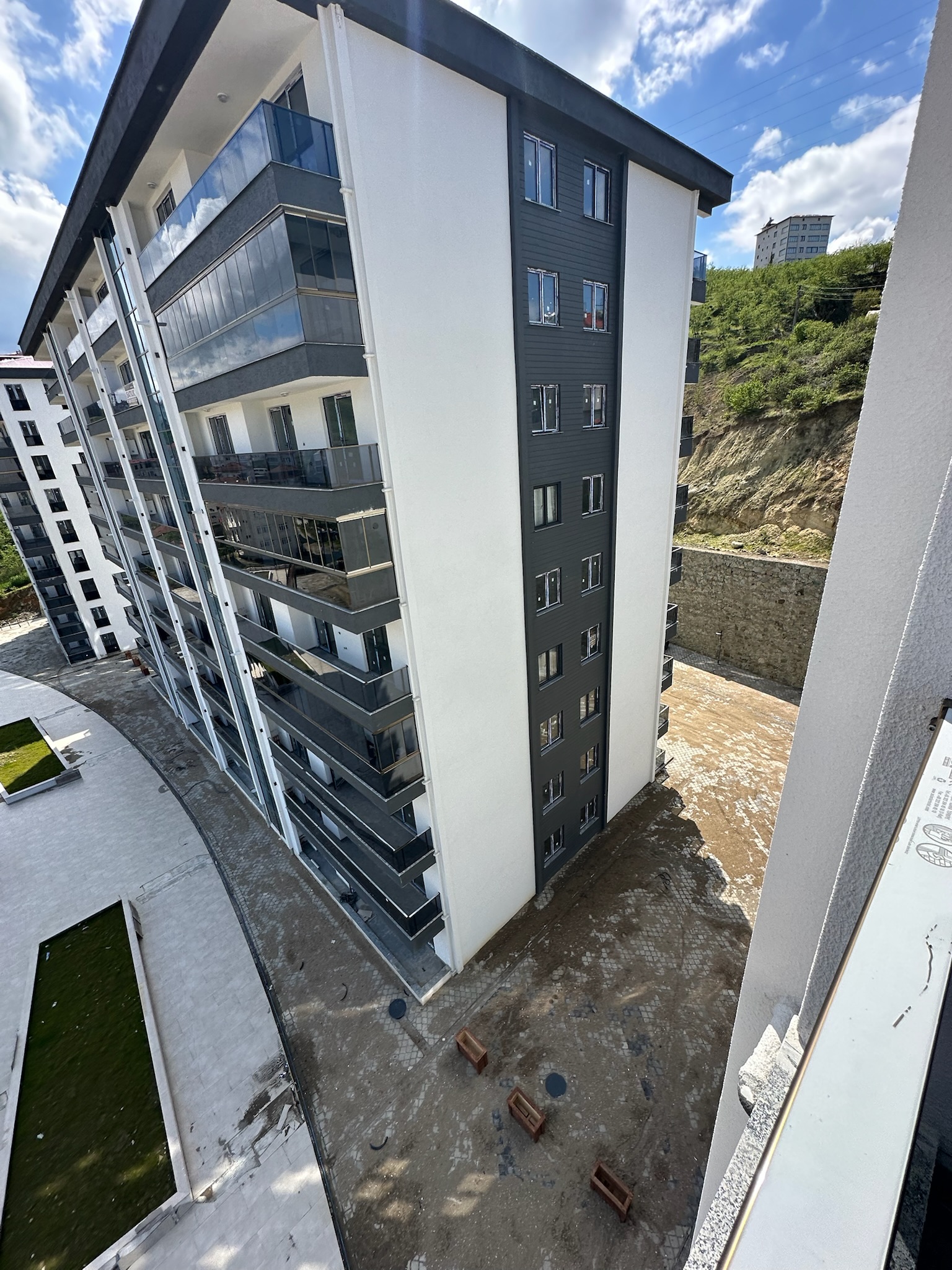 STADİUM CADDE EVLERİ C BLOK D. 20 2+1 KİRALIK