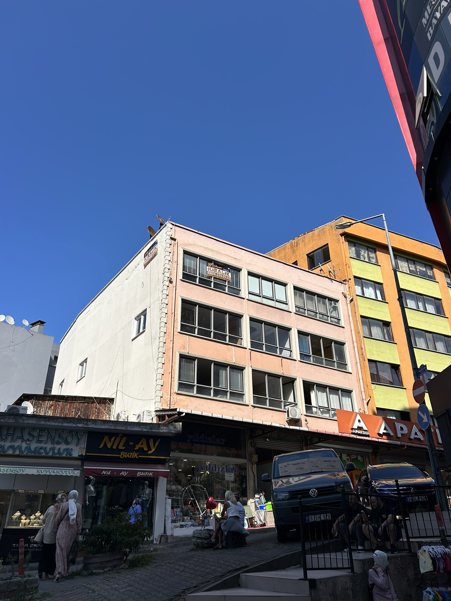 ŞEYHKERAMETTİN MAHALLESİ KİRALIK BÜRO