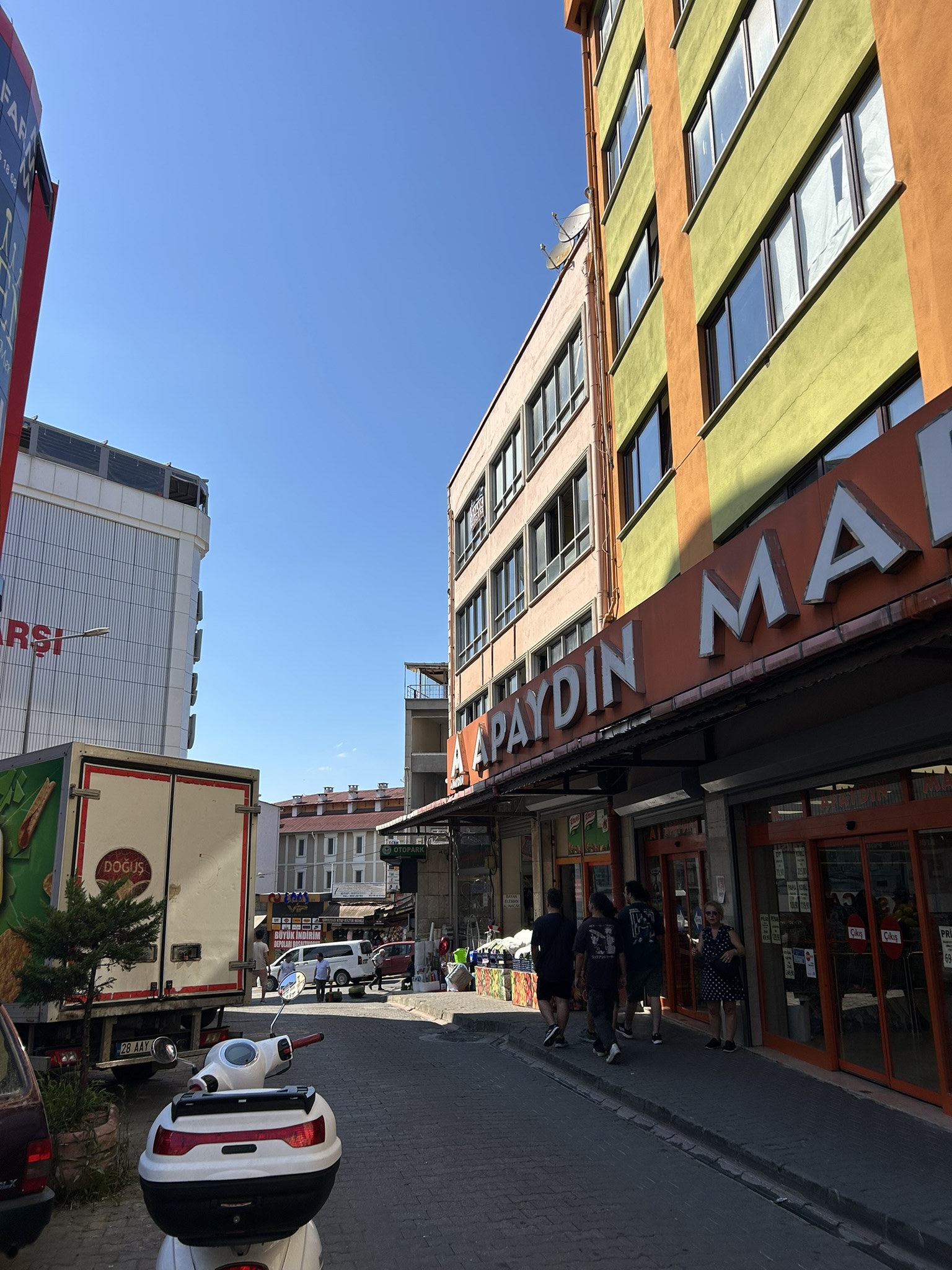 ŞEYHKERAMETTİN MAHALLESİ KİRALIK BÜRO