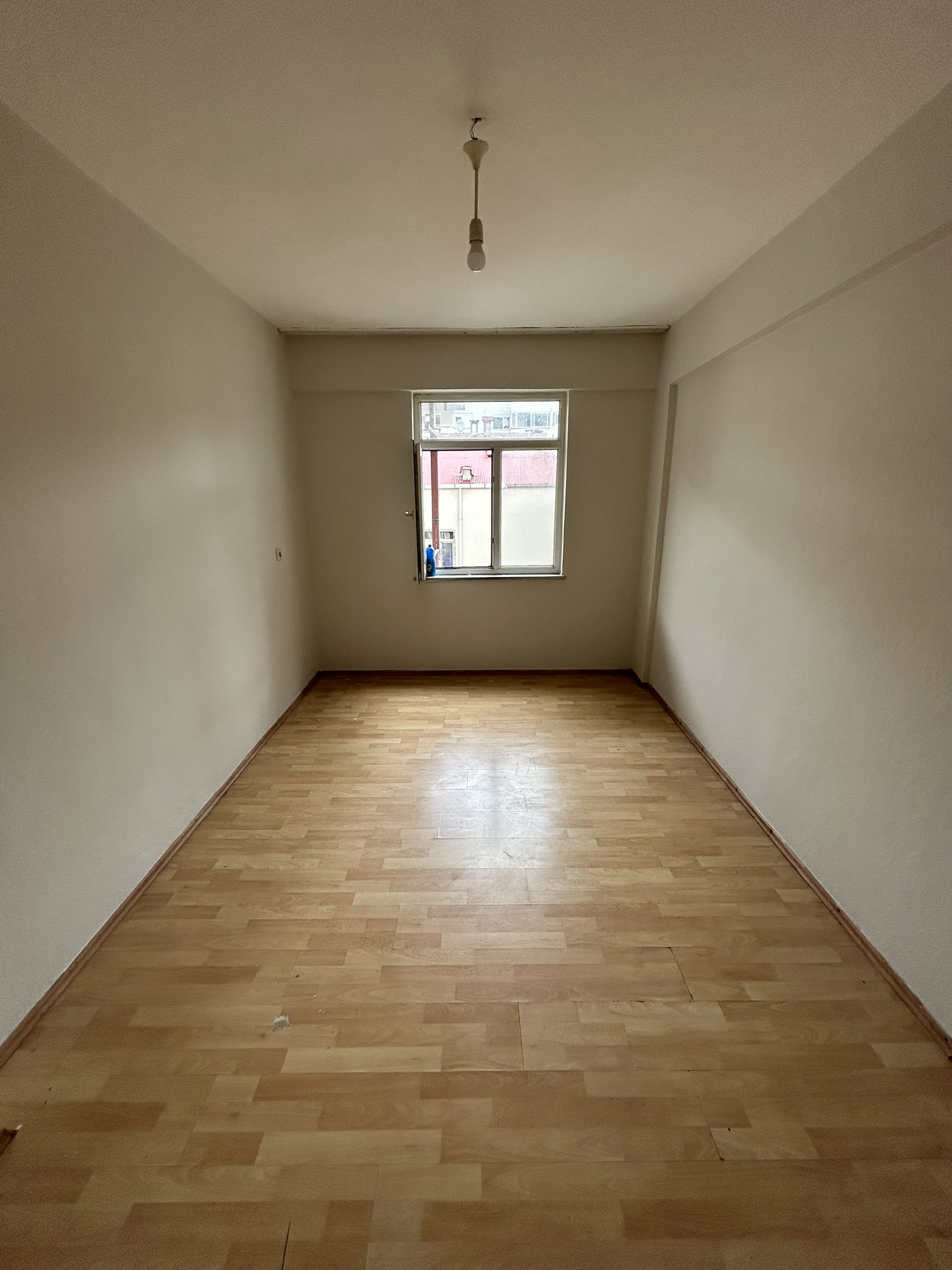 HACISİYAM SAZGEÇİT SOKAK DUBLEKS DAİRE SATILIK