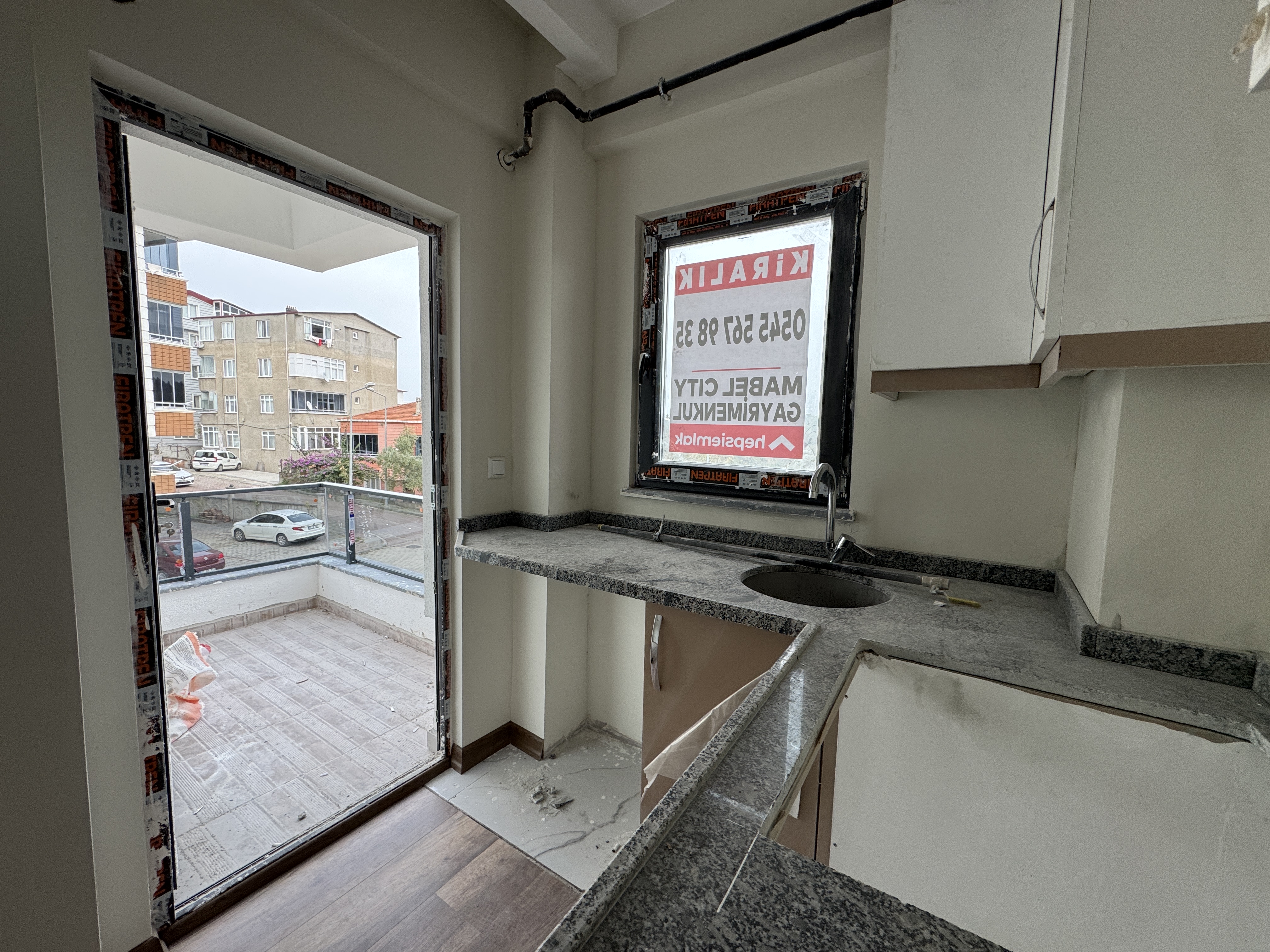 IHLAMUR CAFE YANINDA EŞYALI SIFIR KİRALIK 1+1 DAİRE