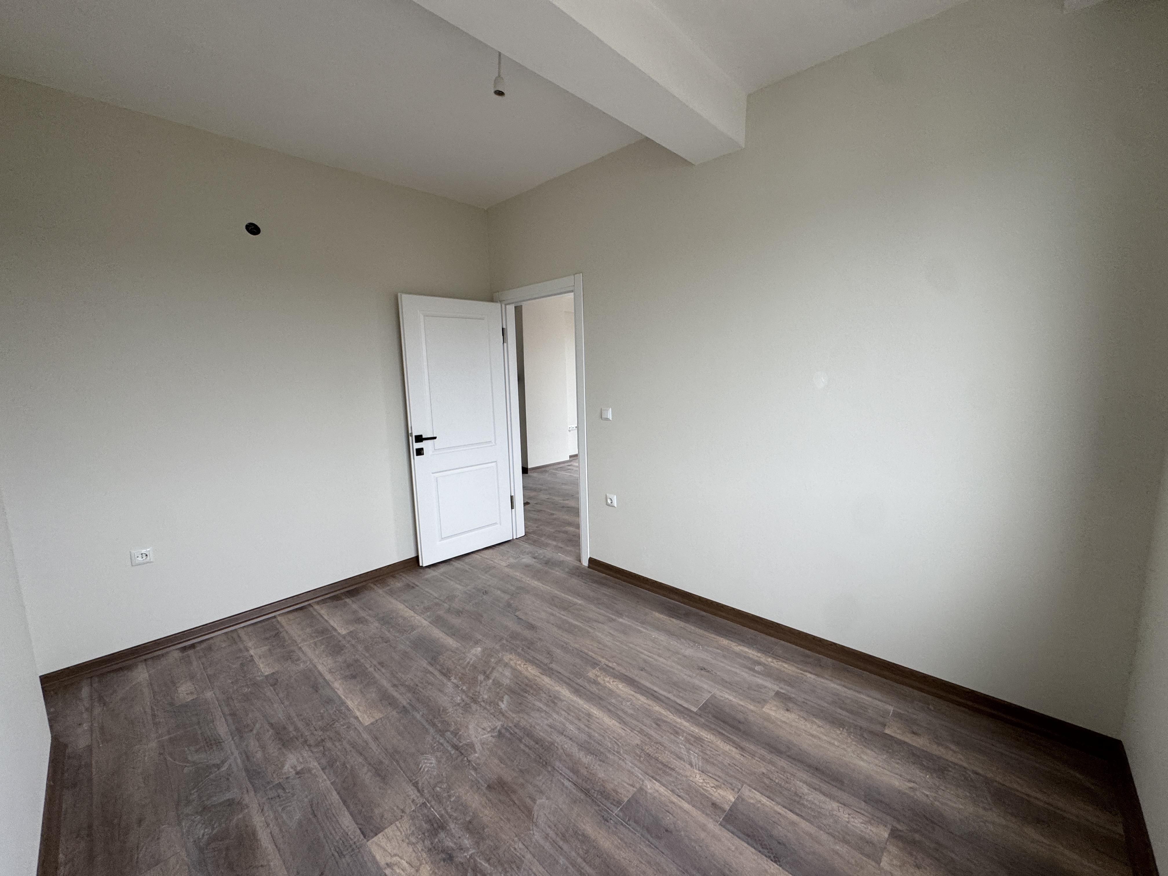 IHLAMUR CAFE YANINDA EŞYALI SIFIR KİRALIK 1+1 DAİRE