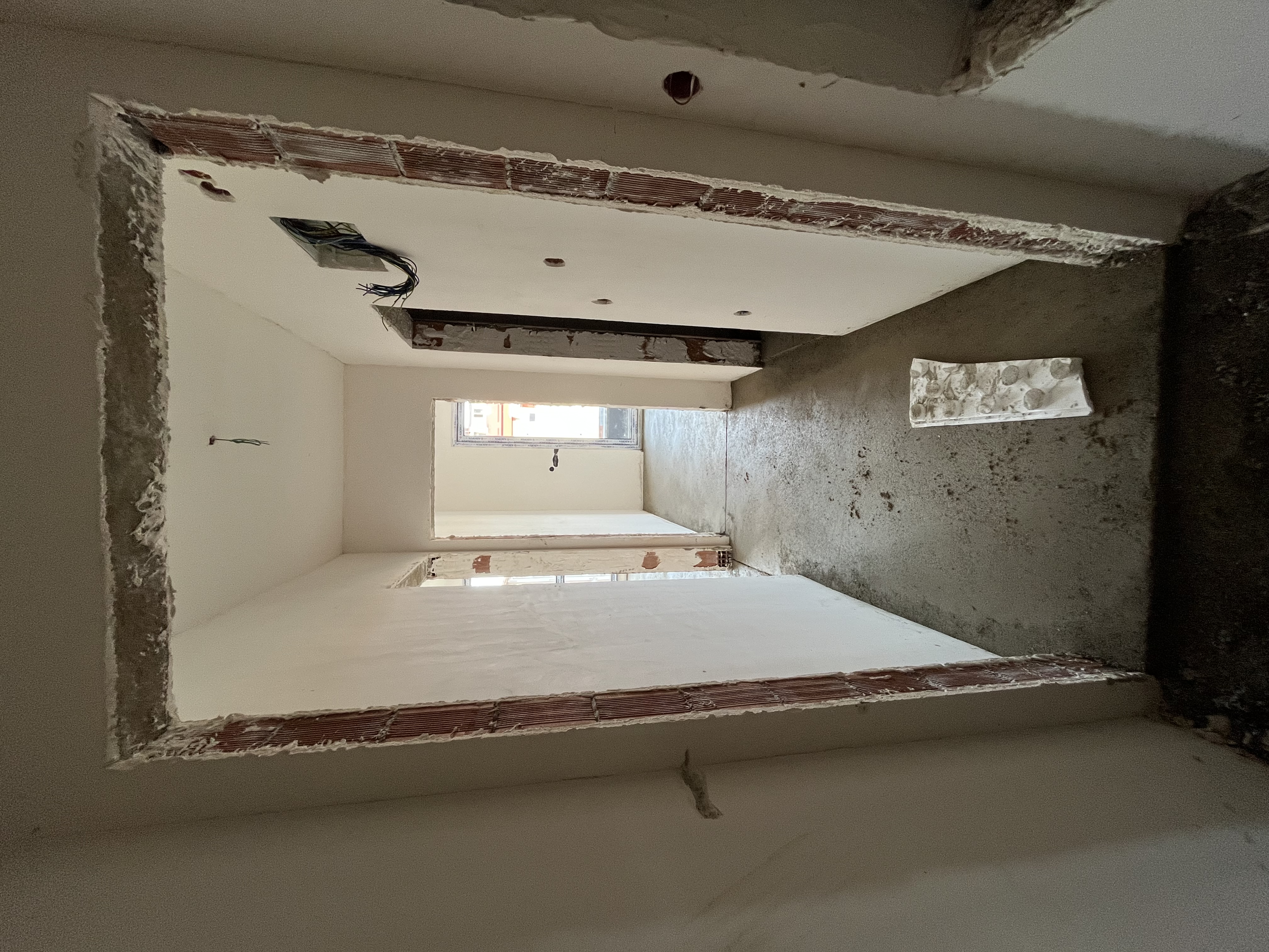MABEL'DEN SANAYİ MAHALLESİ SAHİLE YAKIN 1+1 SATILIK DAİRE