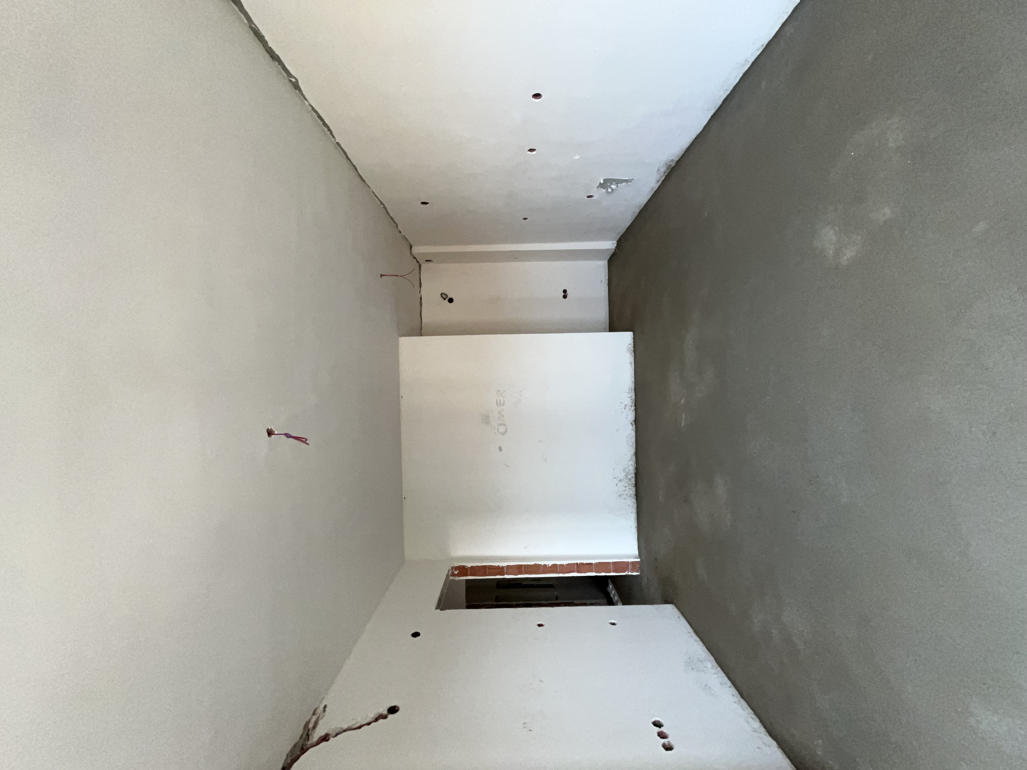 MABEL'DEN SANAYİ MAHALLESİ SAHİLE YAKIN 1+1 SATILIK DAİRE