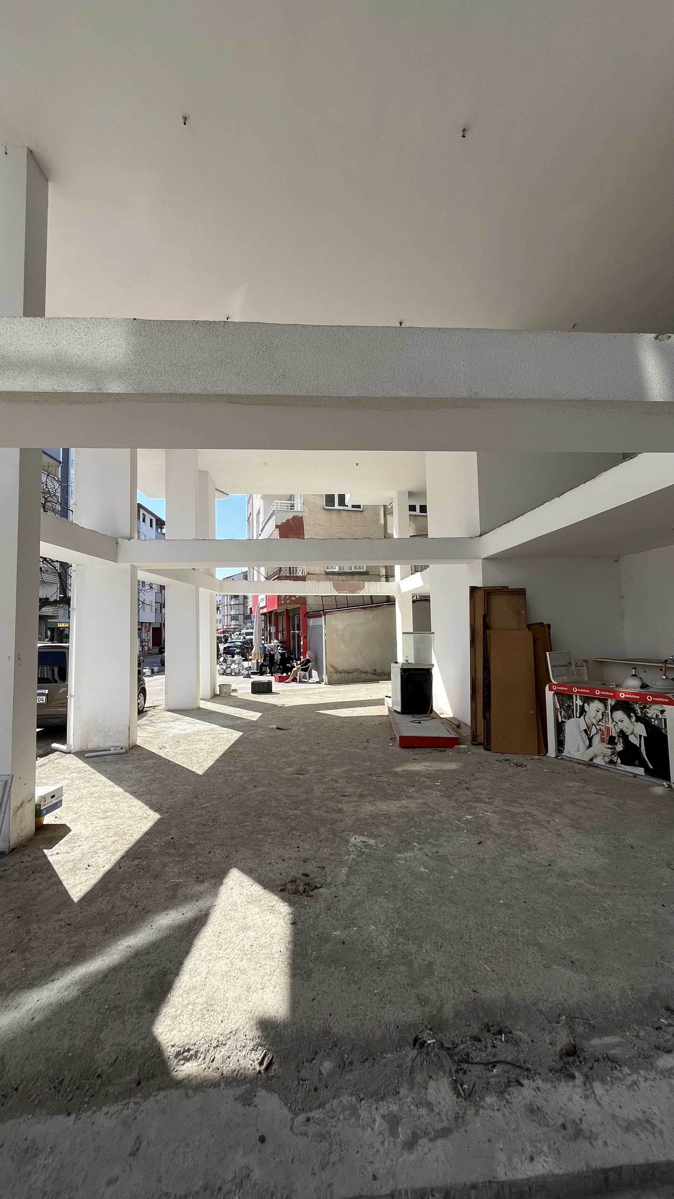 MABEL'DEN ANA CADDE ÜZERİNDE FIRSAT 2 KATLI KİRALIK DÜKKAN