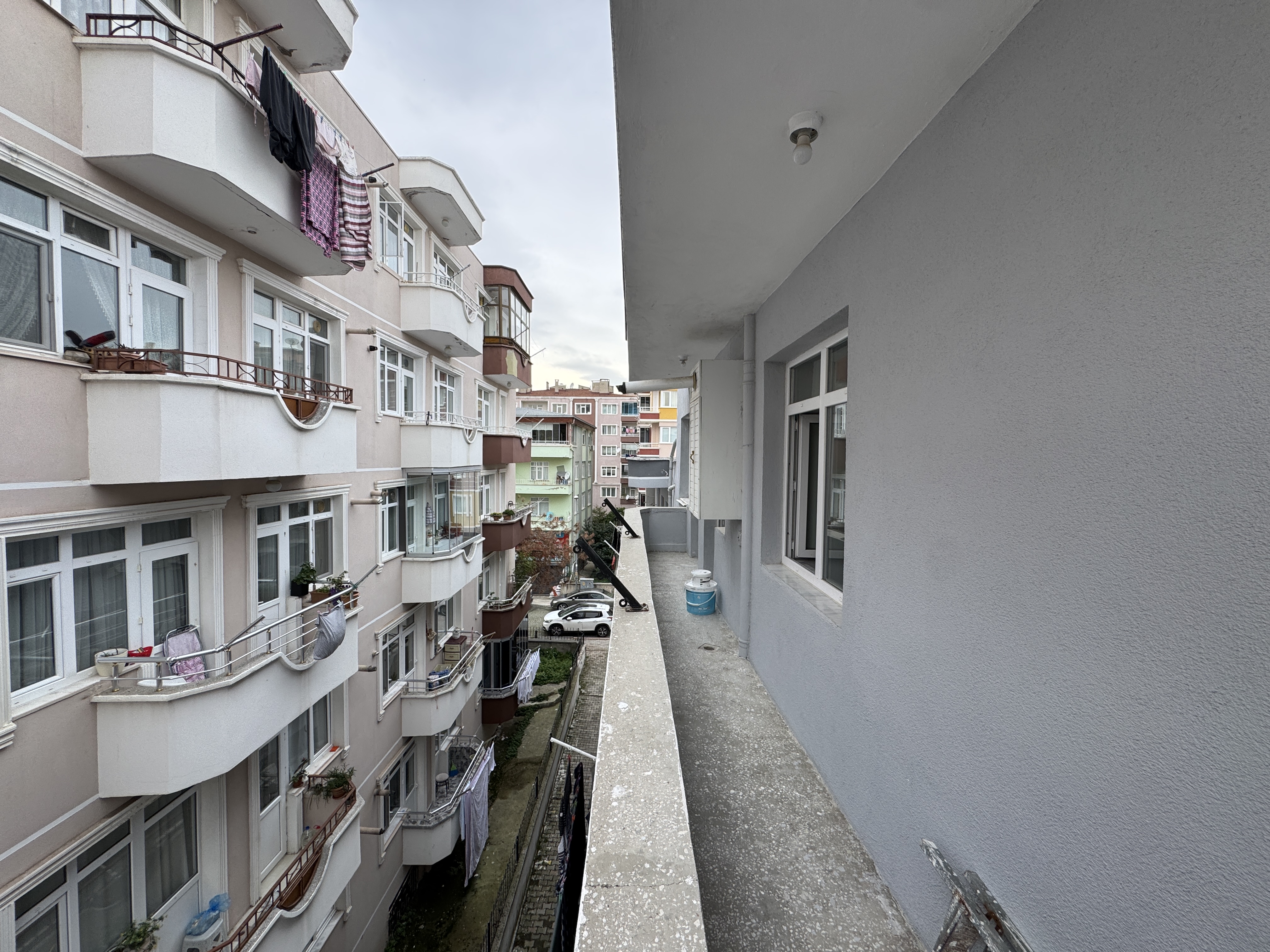 LOZAN CADDESİNE 2. BİNA KİRALIK DAİRE