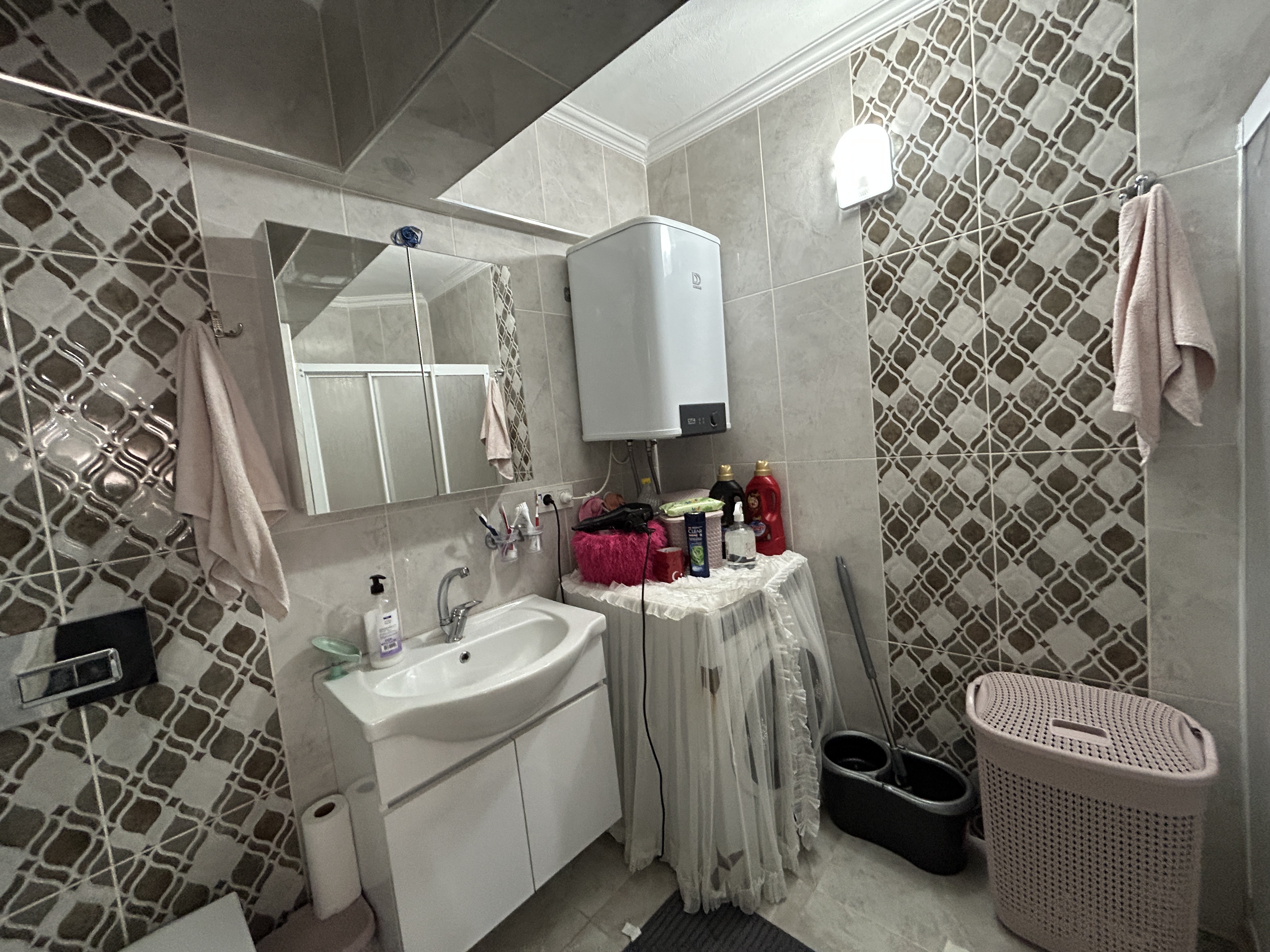 MABEL'DEN MARMARİSİN GÖBEĞİNDE SATILIK TEK TAPU ÇİFT DAİRE