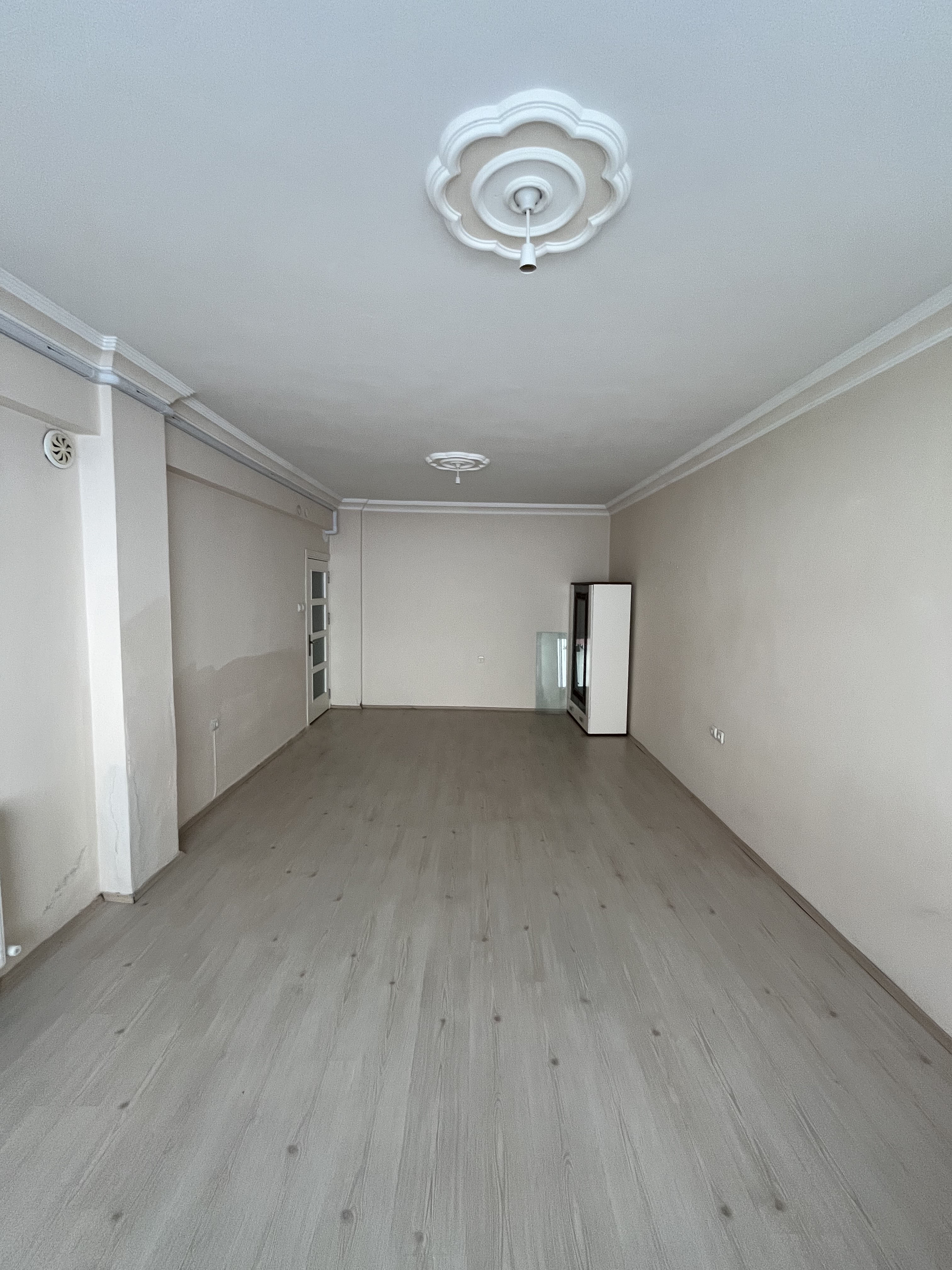 TEYYAREDÜZÜ 2+1 ZEMİN