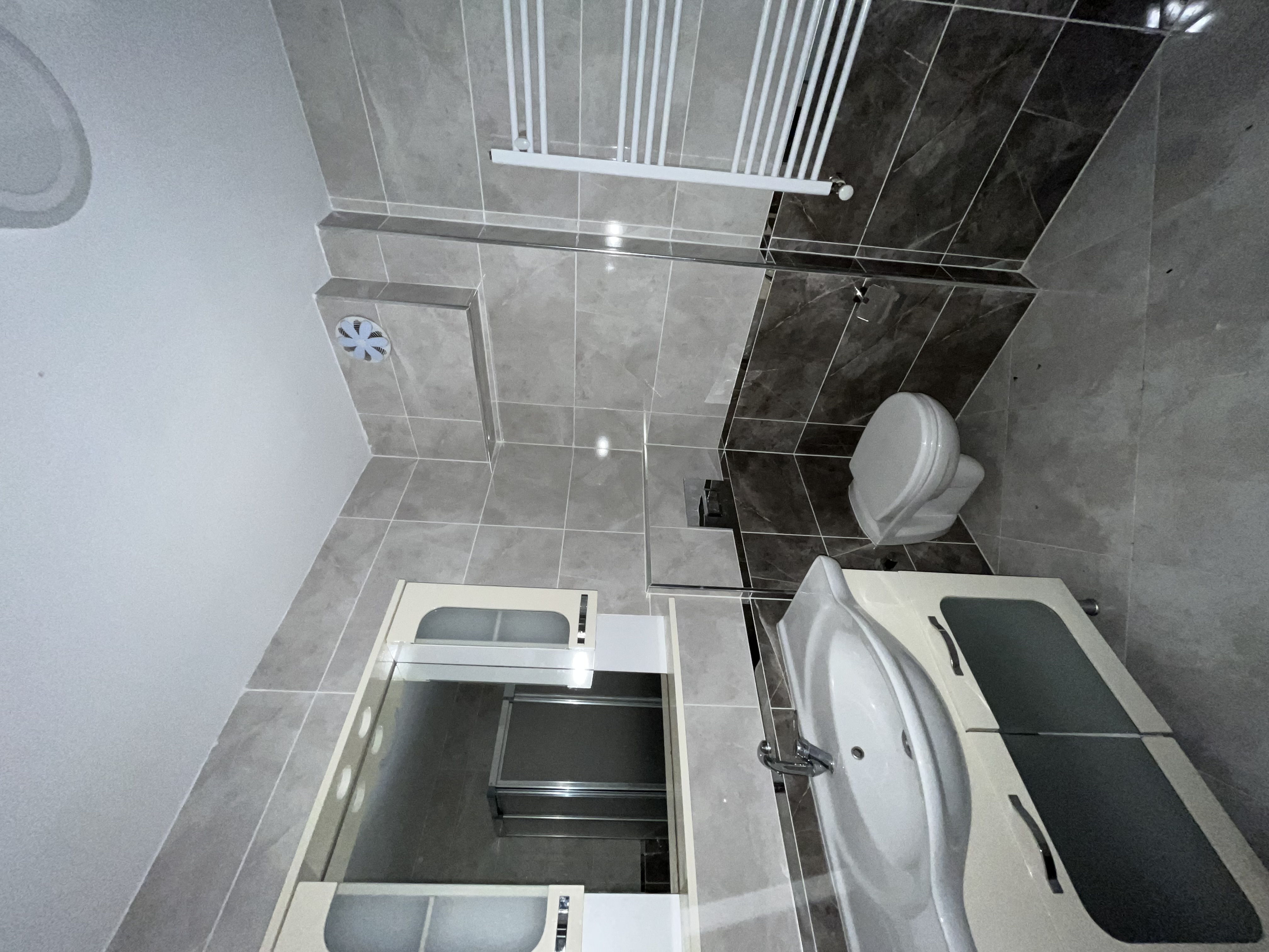 TEYYAREDÜZÜ 2+1 ZEMİN