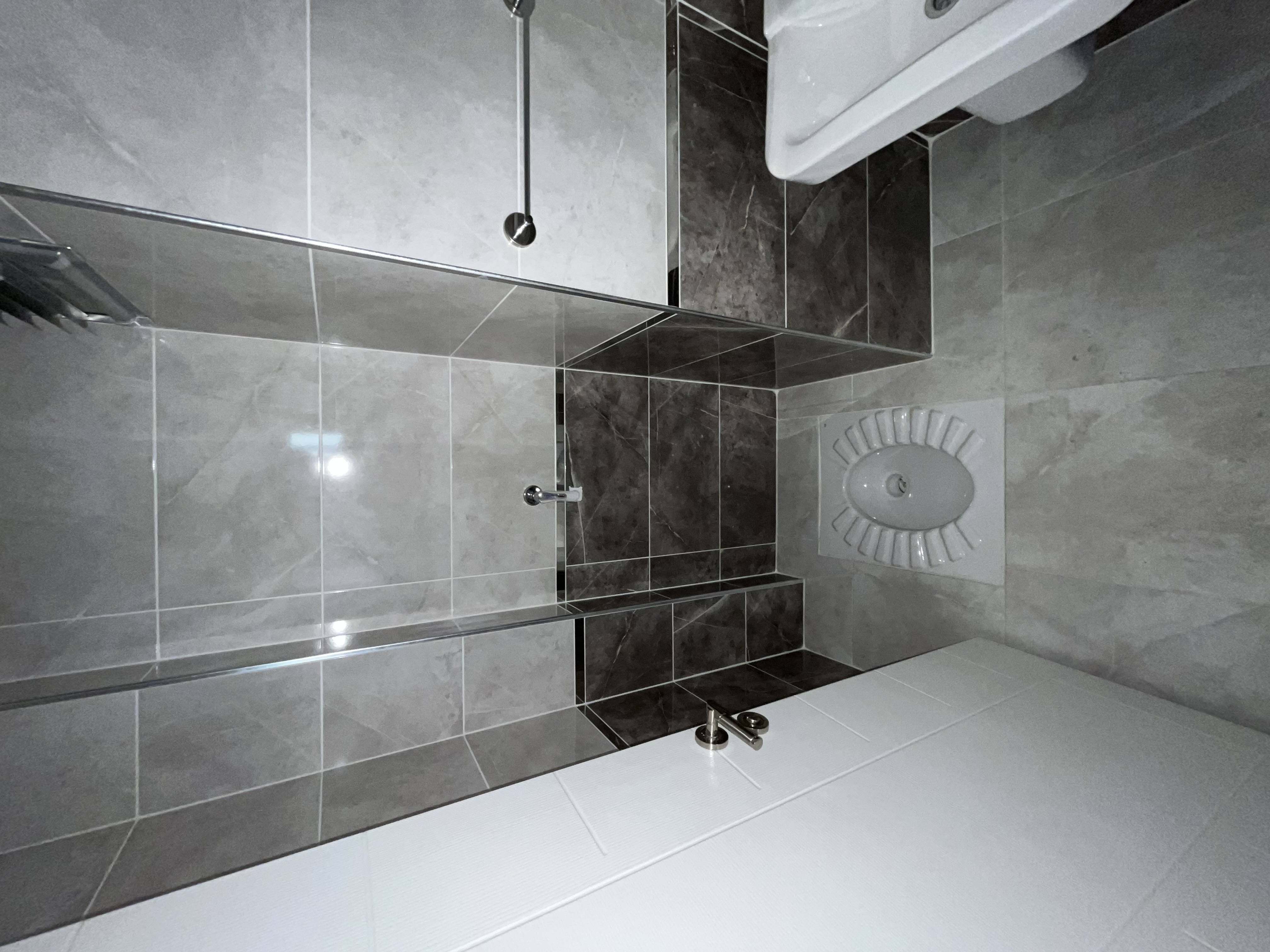 TEYYAREDÜZÜ 2+1 ZEMİN