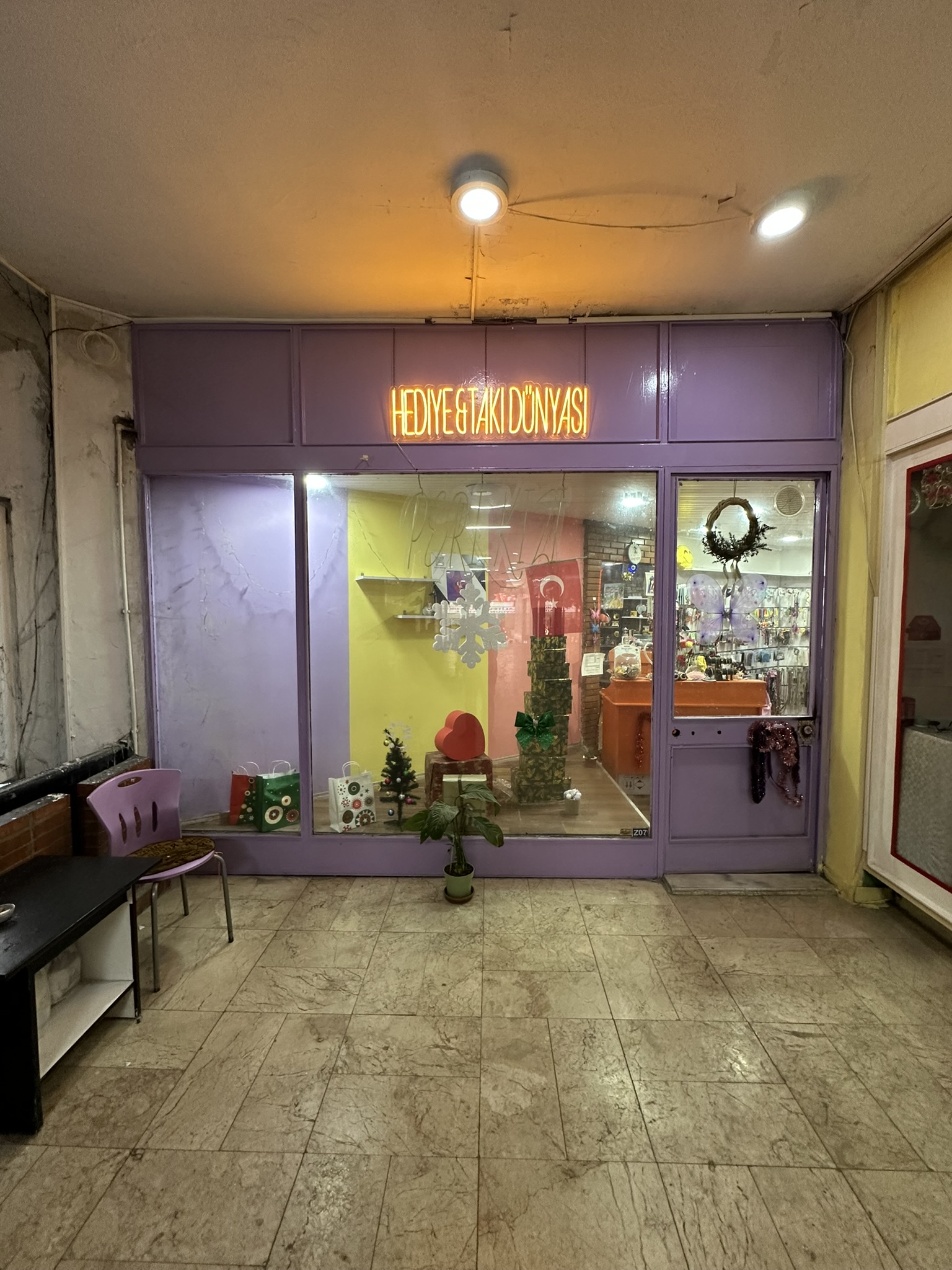 GAZİ CADDESİ PASAJ İÇİ DÜKKAN 25 M2