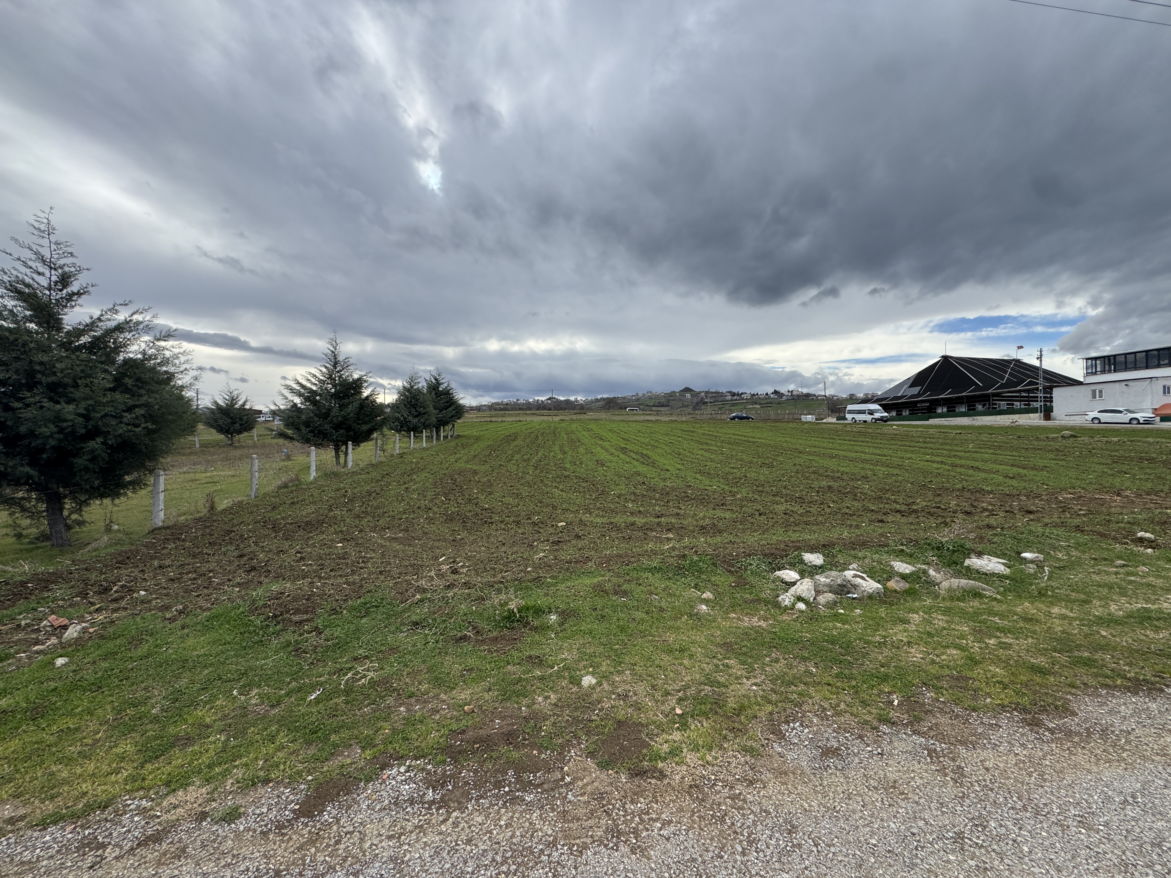 MABEL'DEN OTOGARA KOMŞU 6 KATA İMARLI YATIRIMLIK ARSA