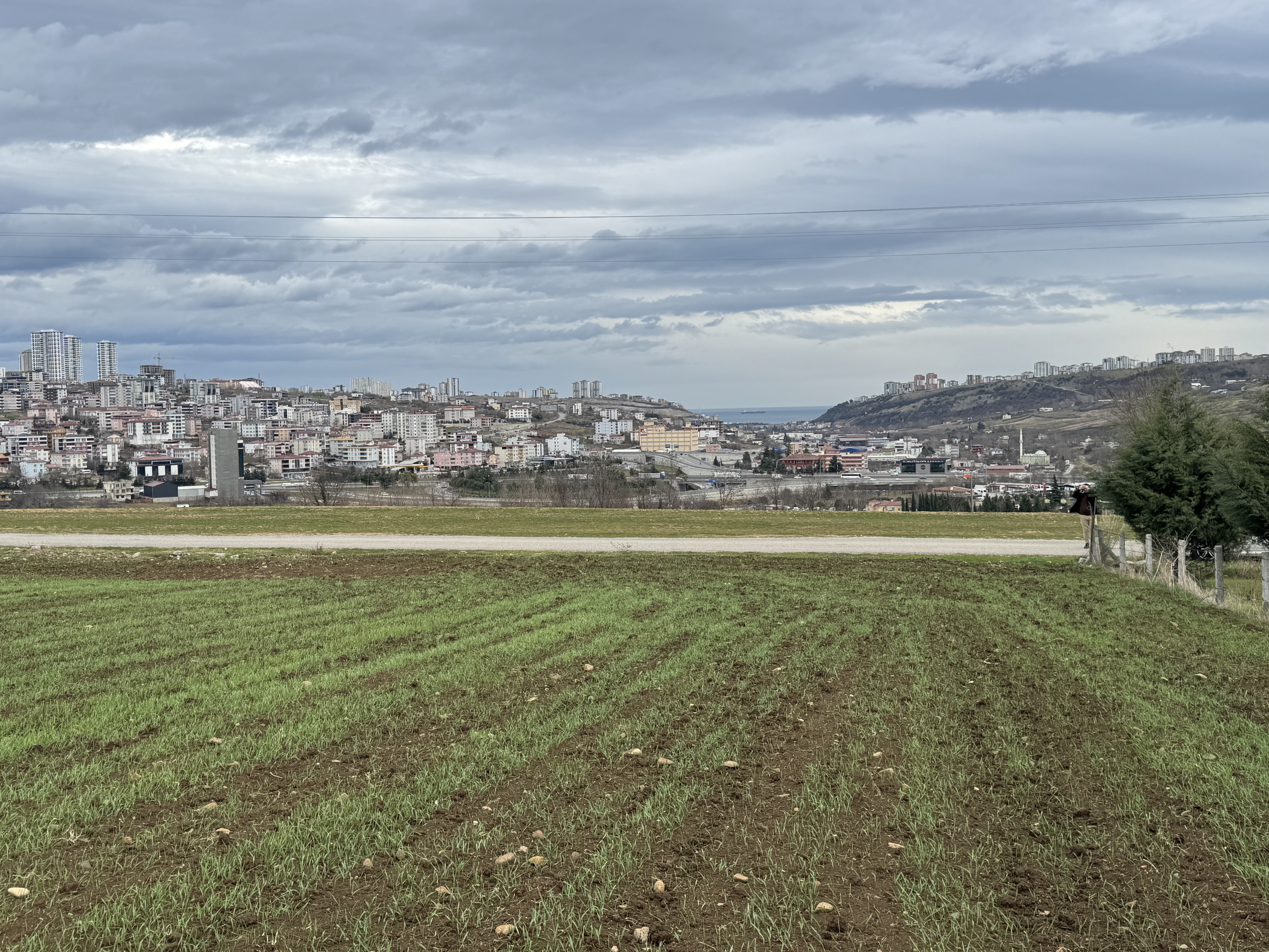 MABEL'DEN OTOGARA KOMŞU 6 KATA İMARLI YATIRIMLIK ARSA
