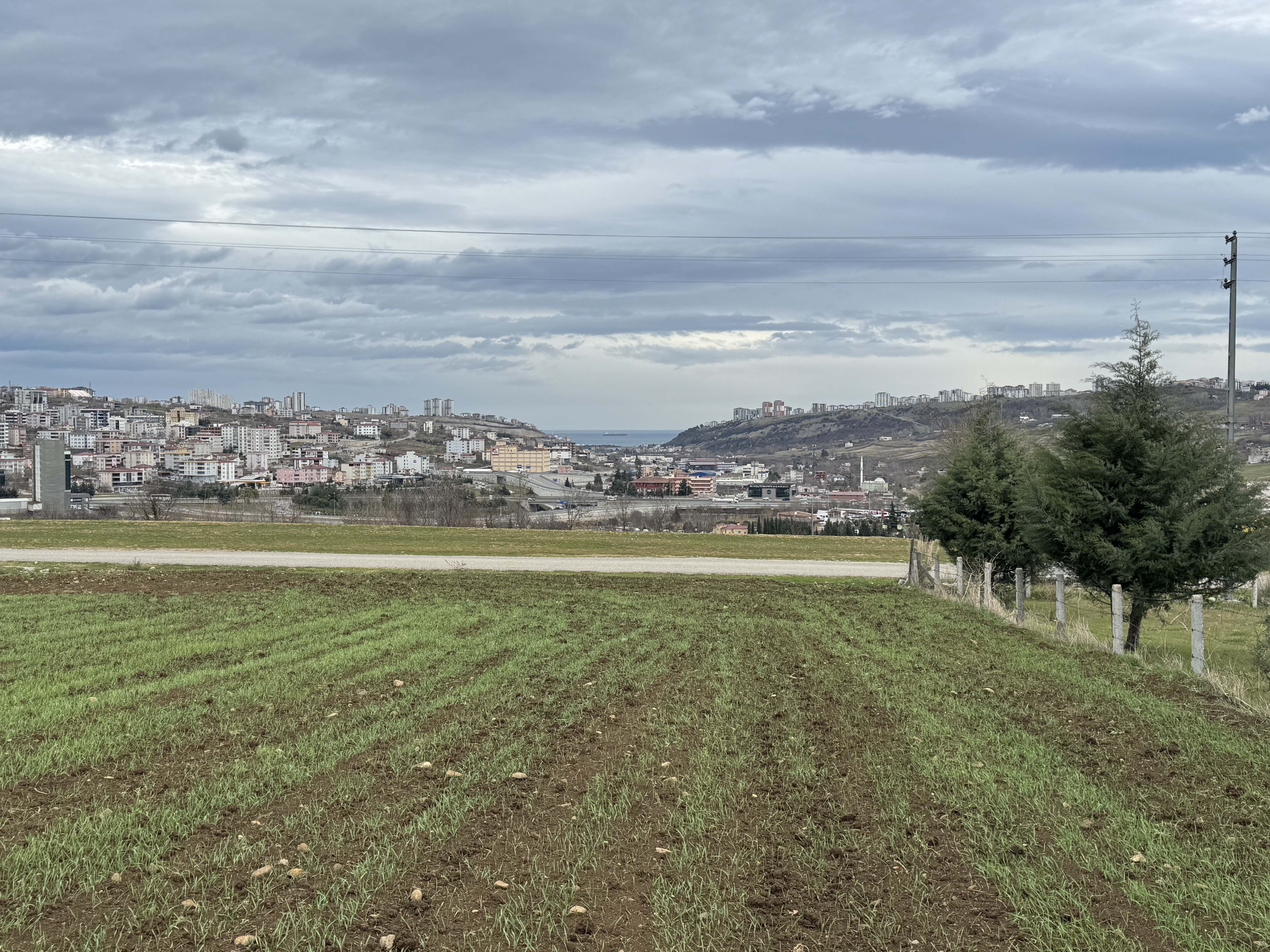 MABEL'DEN OTOGARA KOMŞU 6 KATA İMARLI YATIRIMLIK ARSA