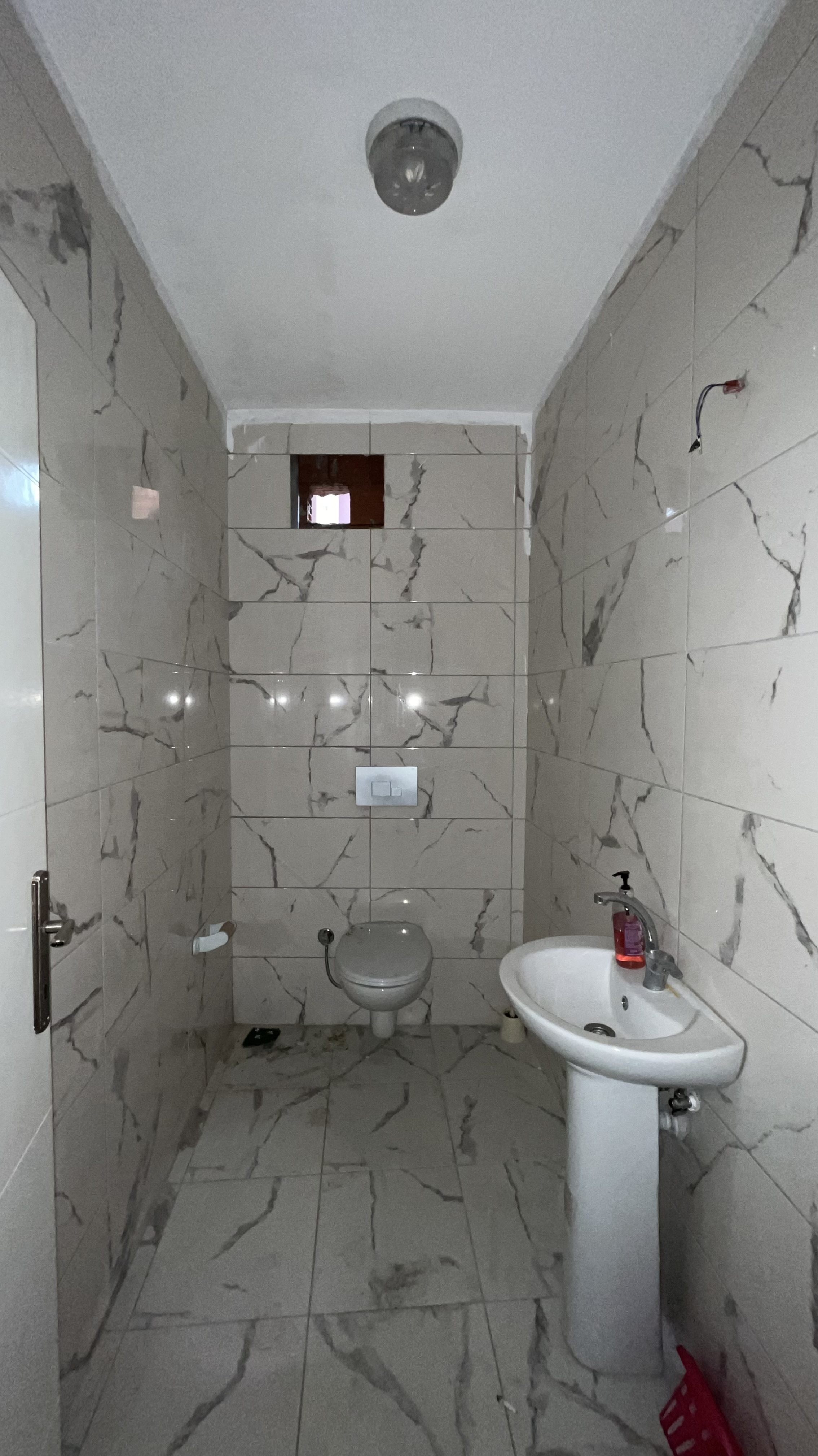 MABEL DEN MEYDANDA KİRALIK OFİS