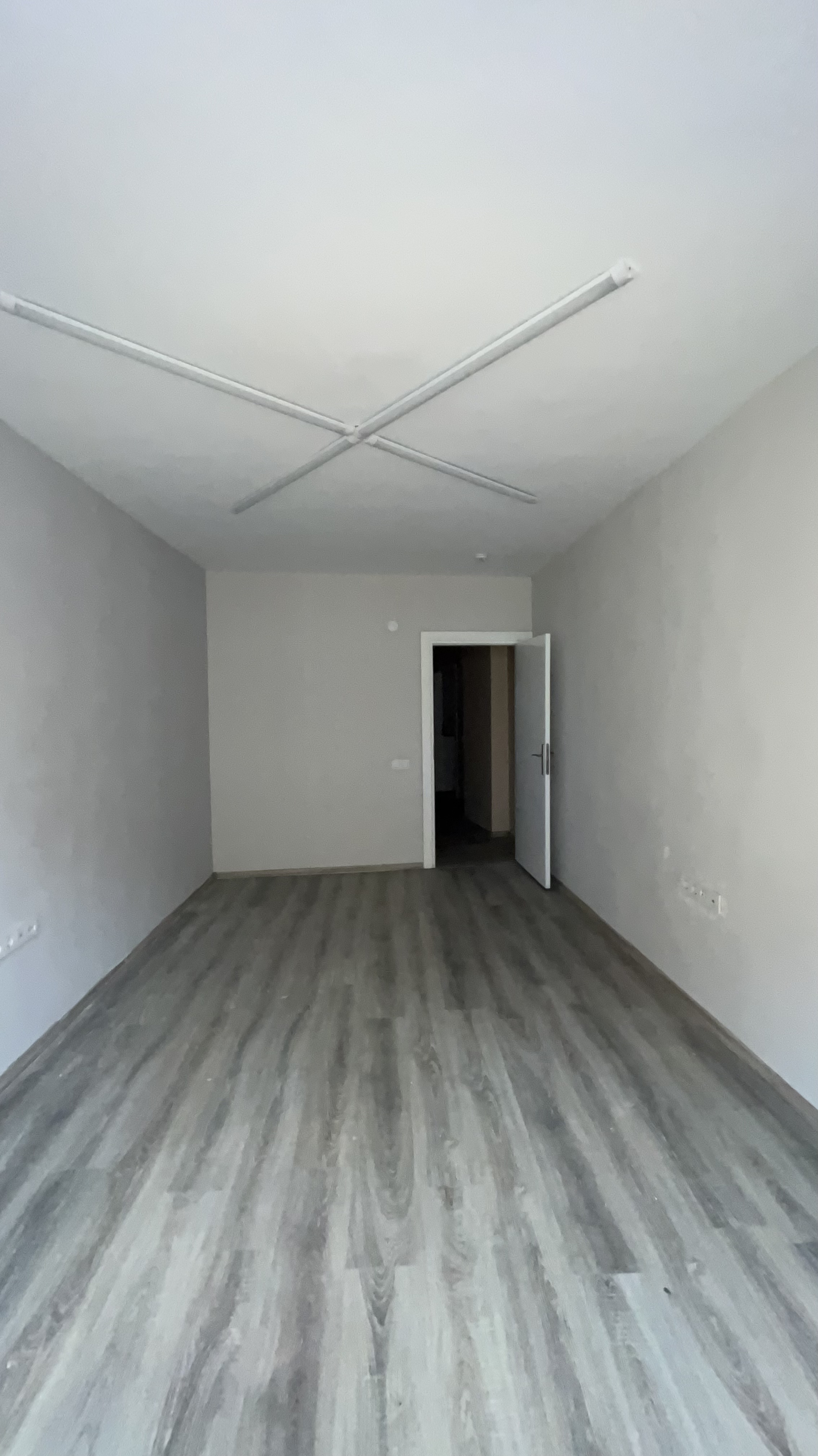 MABEL DEN MEYDANDA KİRALIK OFİS