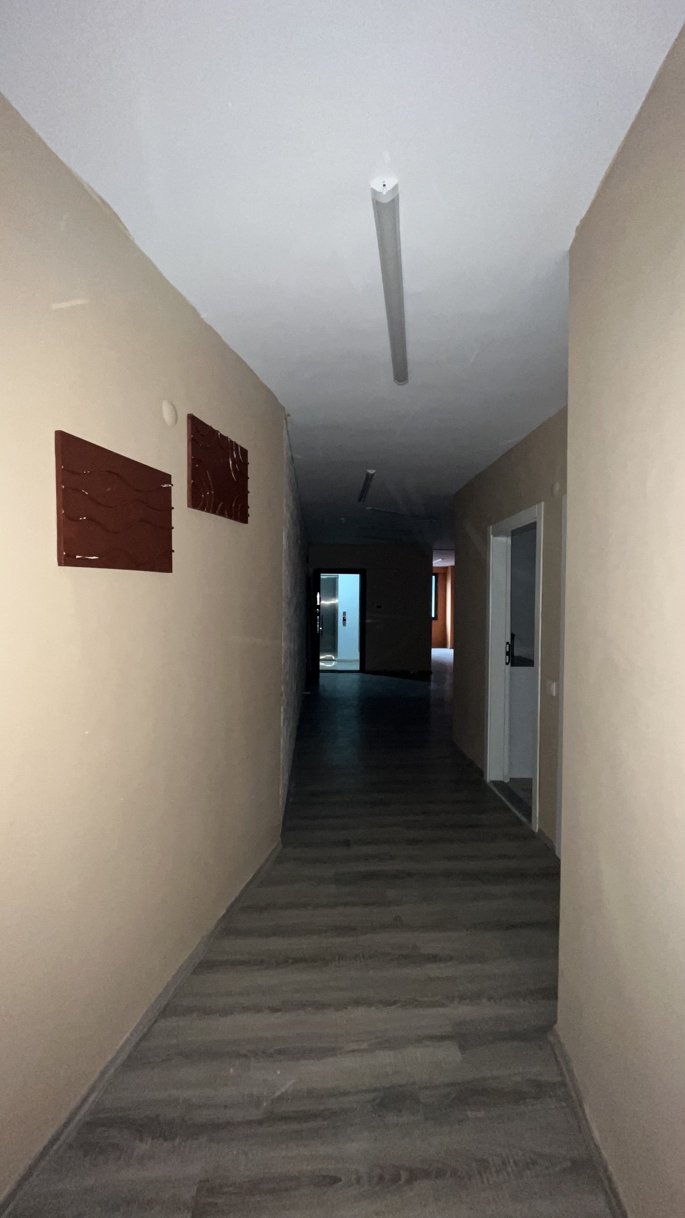 MABEL DEN MEYDANDA KİRALIK OFİS