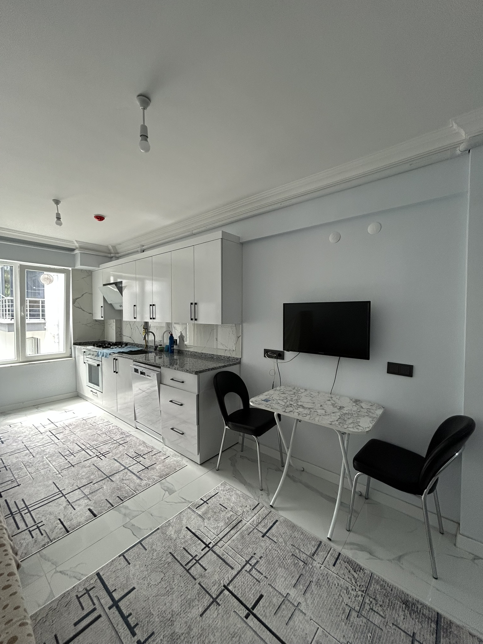 AKSU 1+1 EŞYALI DAİRE