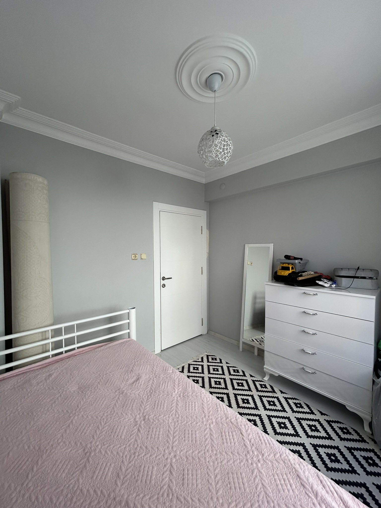 GEDİKKAYA ÇERKEZ MEVKİ EŞYALI KİRALIK DAİRE