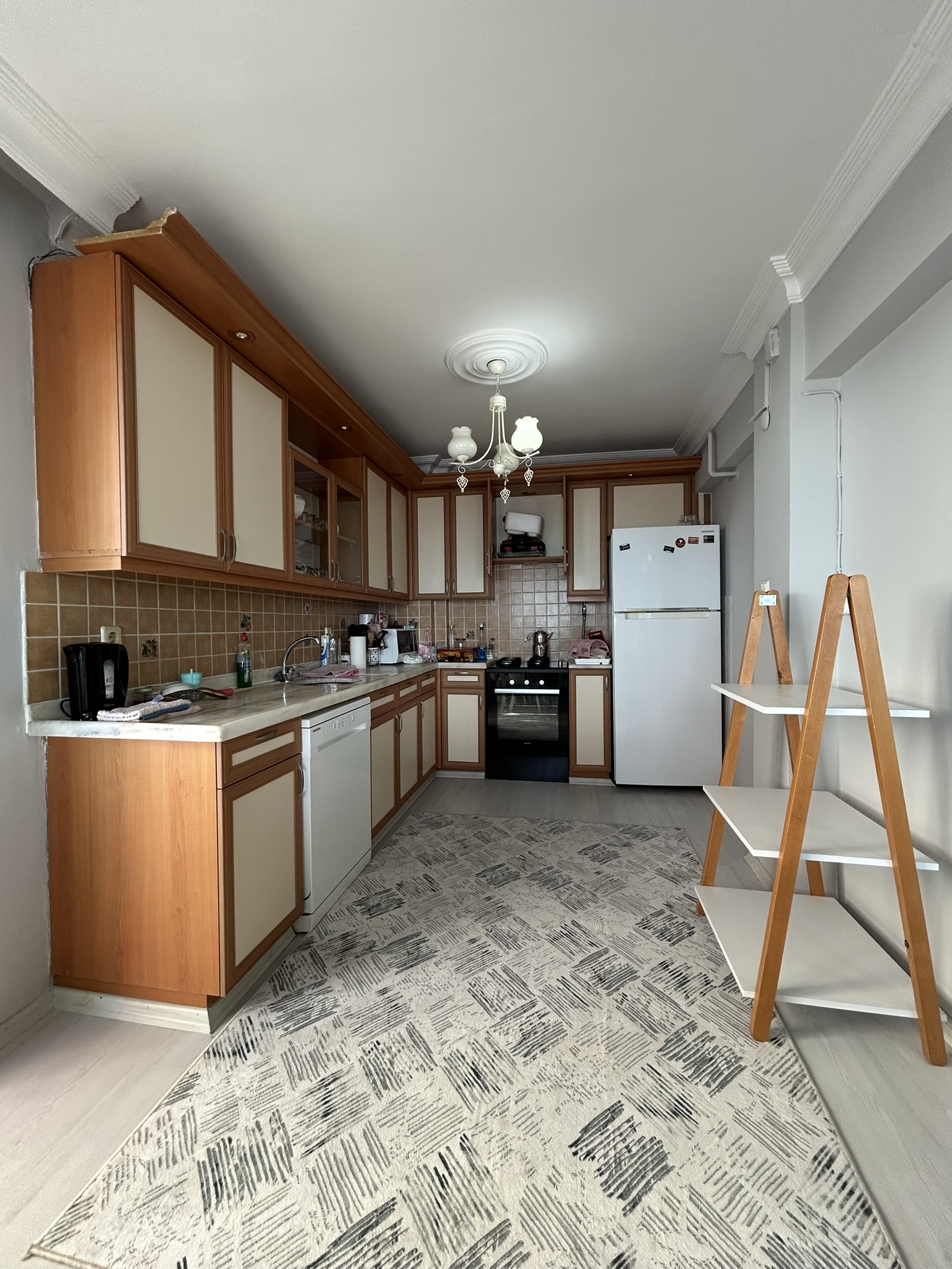 GEDİKKAYA ÇERKEZ MEVKİ EŞYALI KİRALIK DAİRE