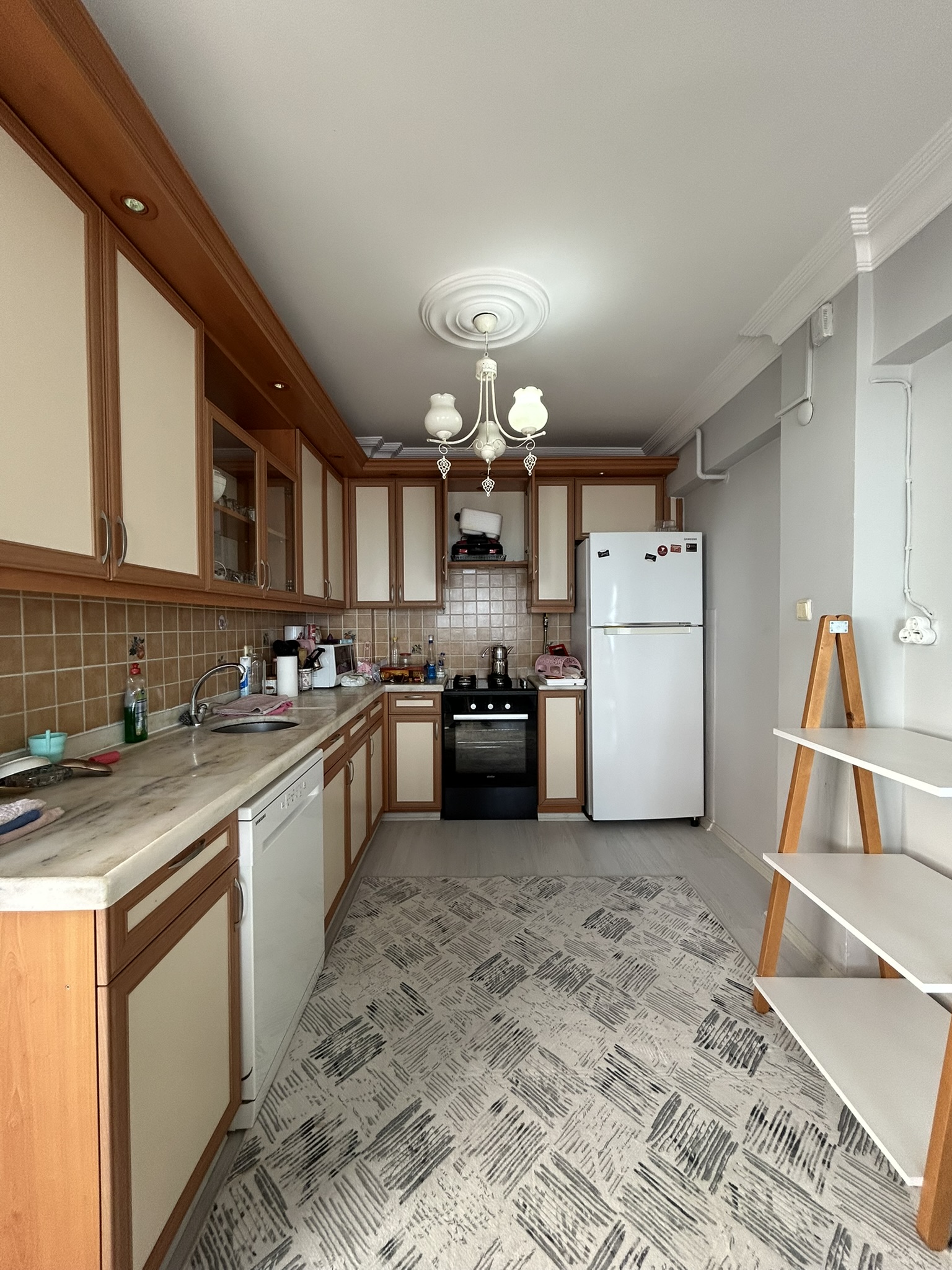 GEDİKKAYA ÇERKEZ MEVKİ EŞYALI KİRALIK DAİRE