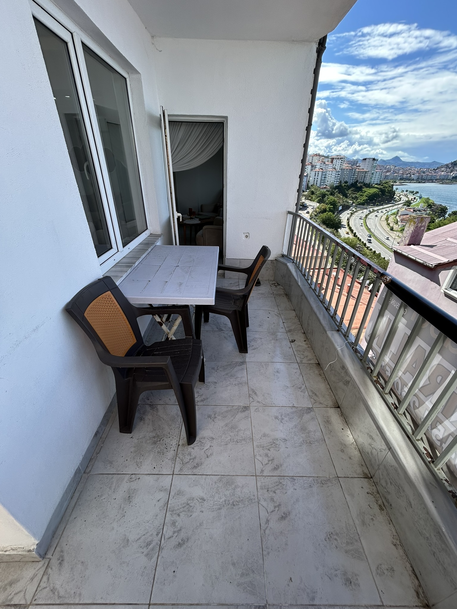 GEDİKKAYA ÇERKEZ MEVKİ EŞYALI KİRALIK DAİRE