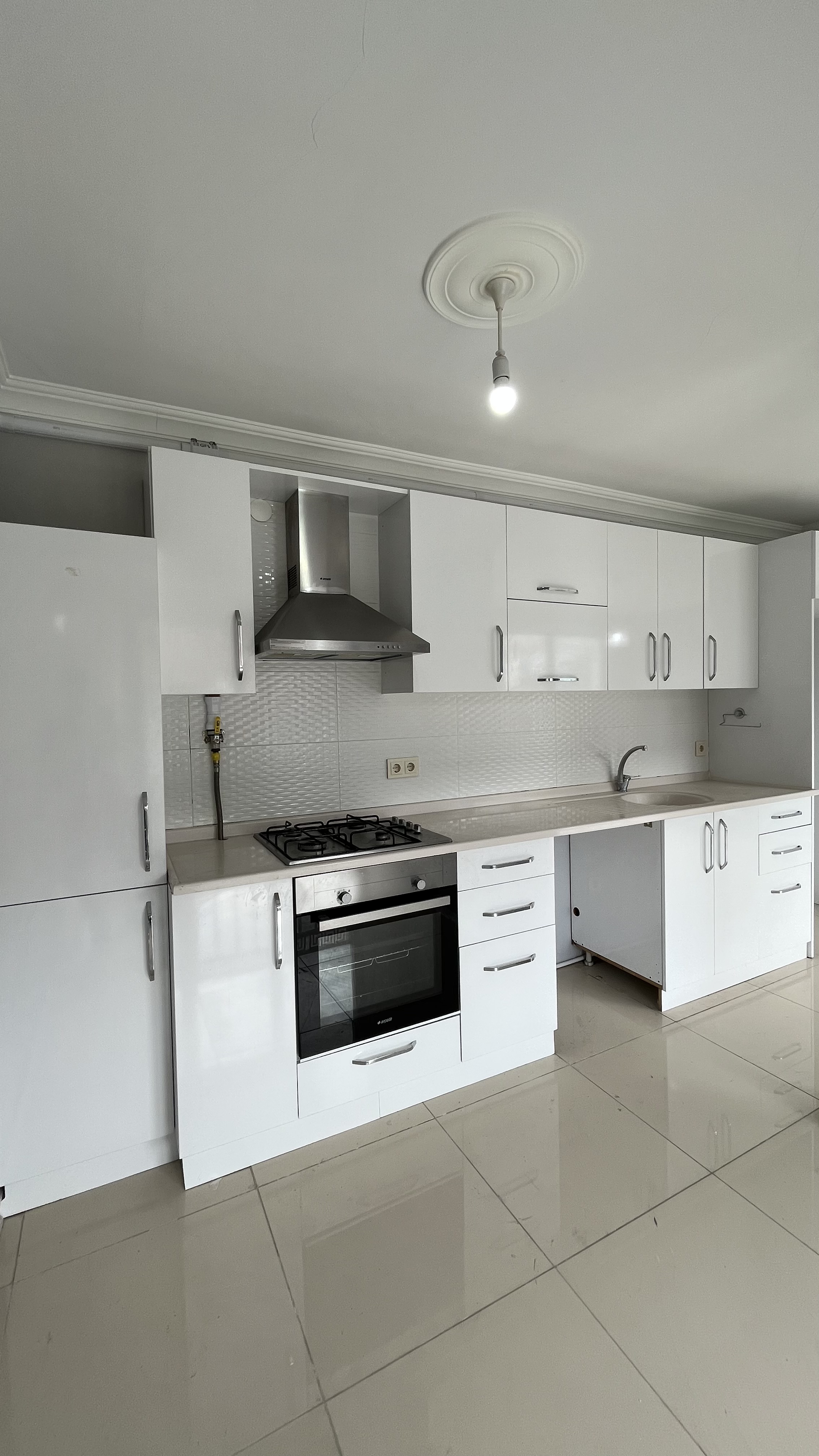 MABEL’DEN ANA CADDE ÜZERİNDE 3 + 1 FIRSAT DAİRE