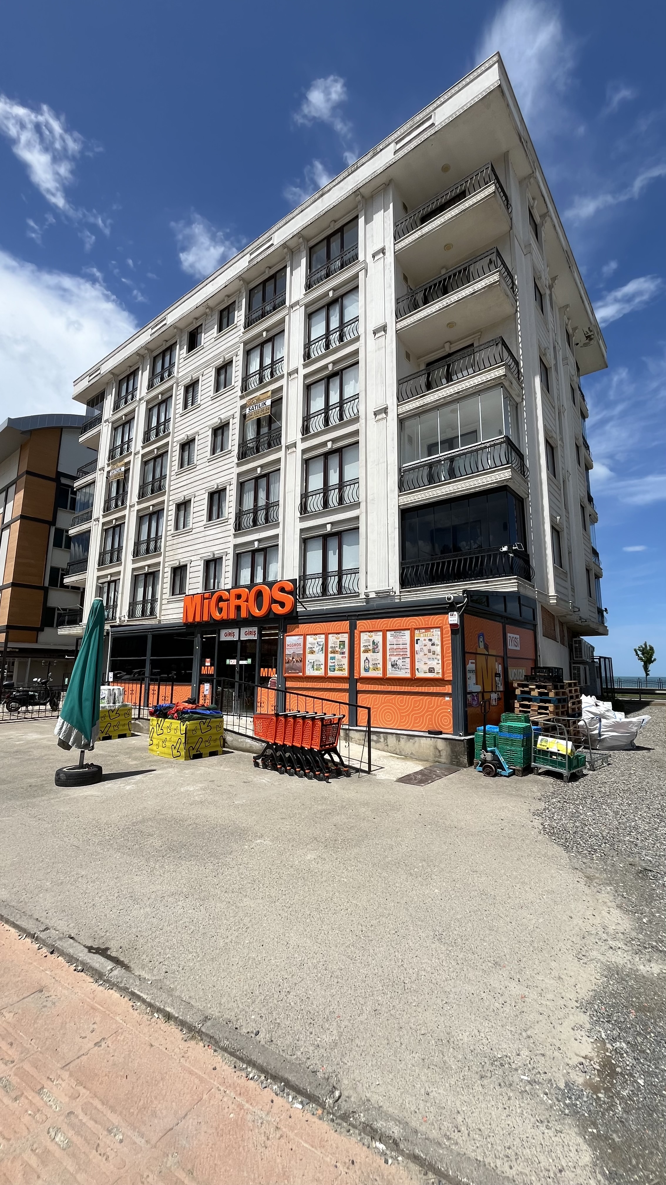 MABEL’DEN ANA CADDE ÜZERİNDE 3 + 1 FIRSAT DAİRE