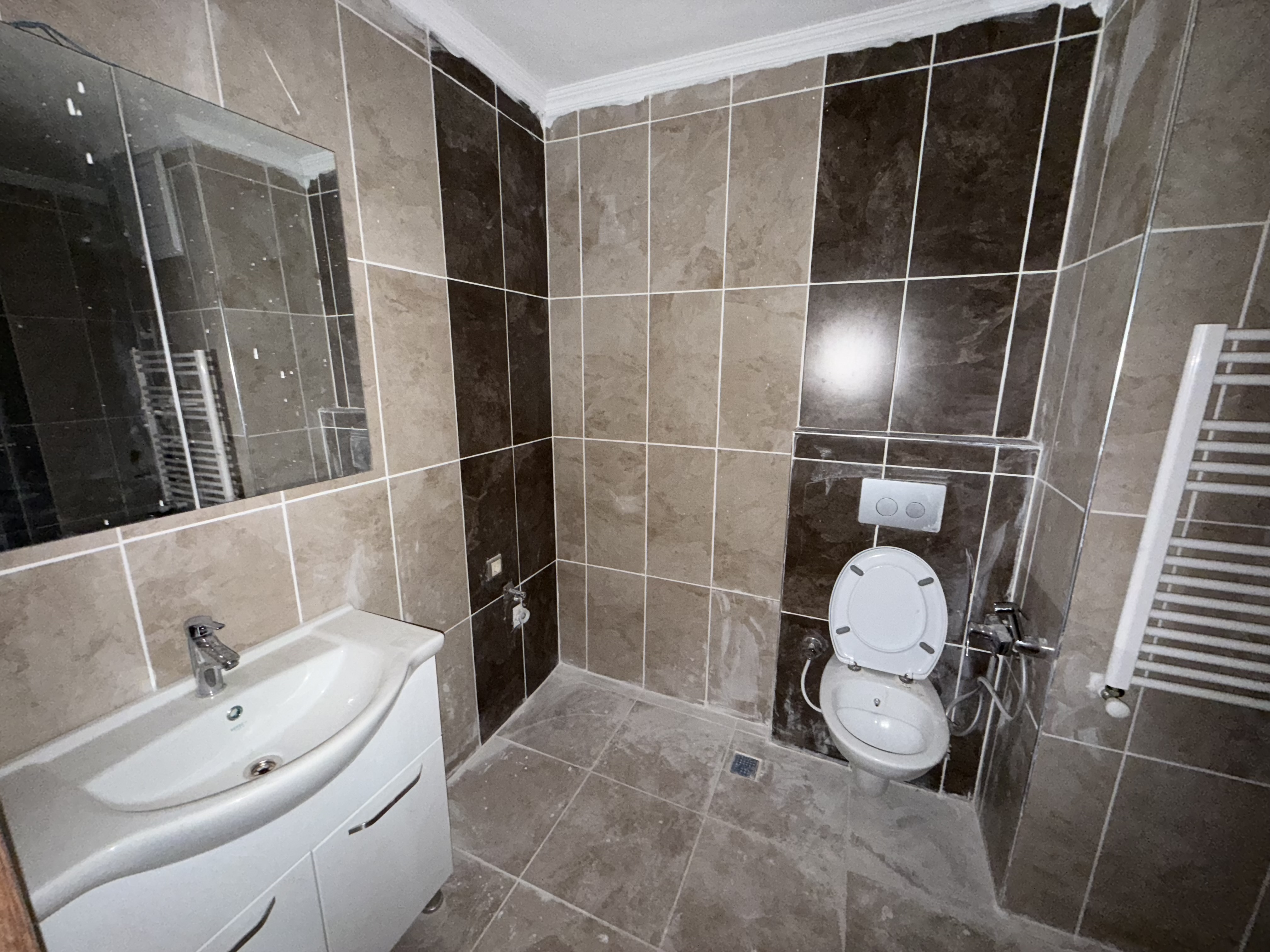 ARSİN GÜZELYALI MAH. SATILIK 2+1 FIRSAT DAİRE