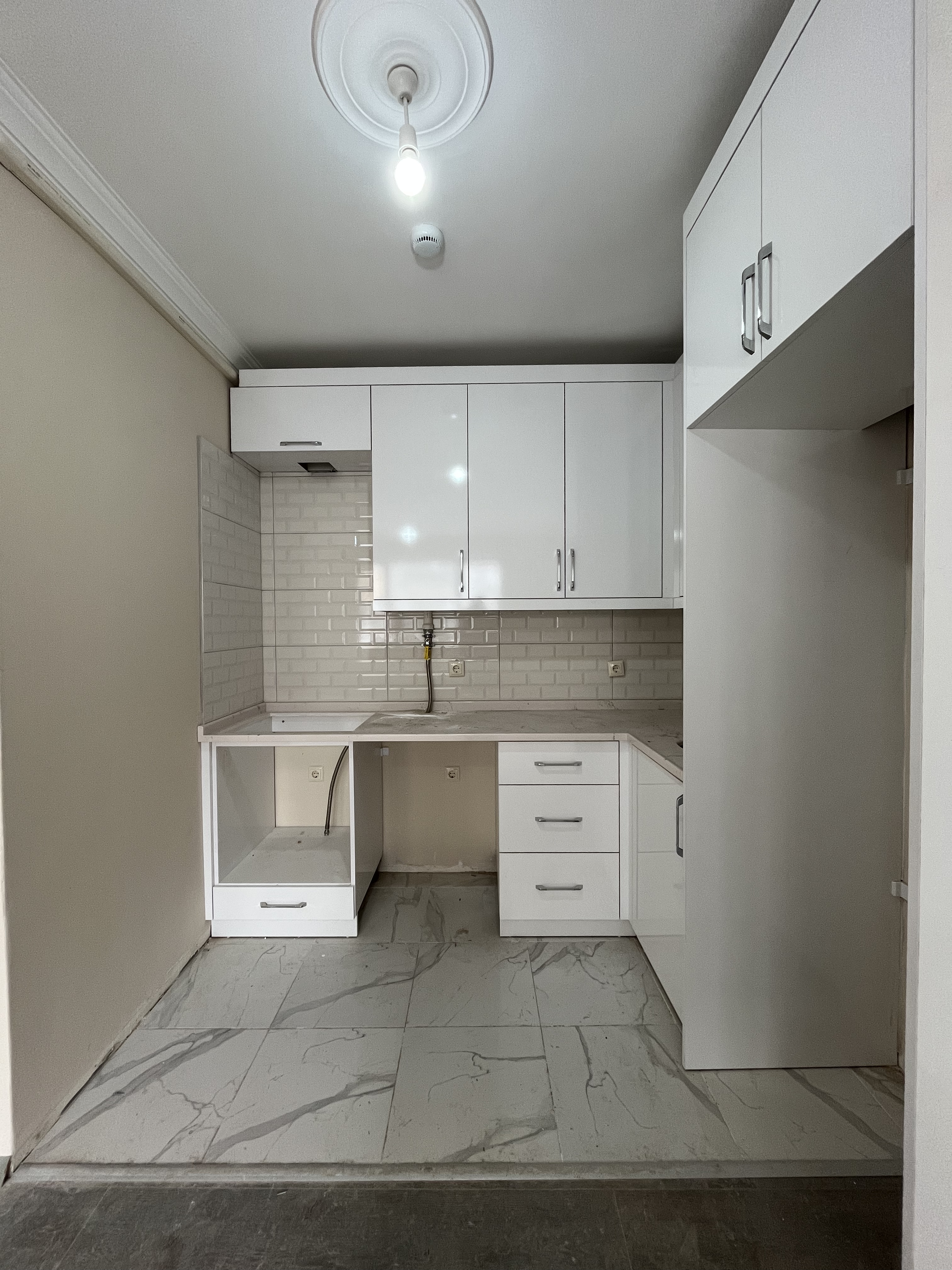 AKSU MH. 2+1 AYD28 KİRALIK DAİRE