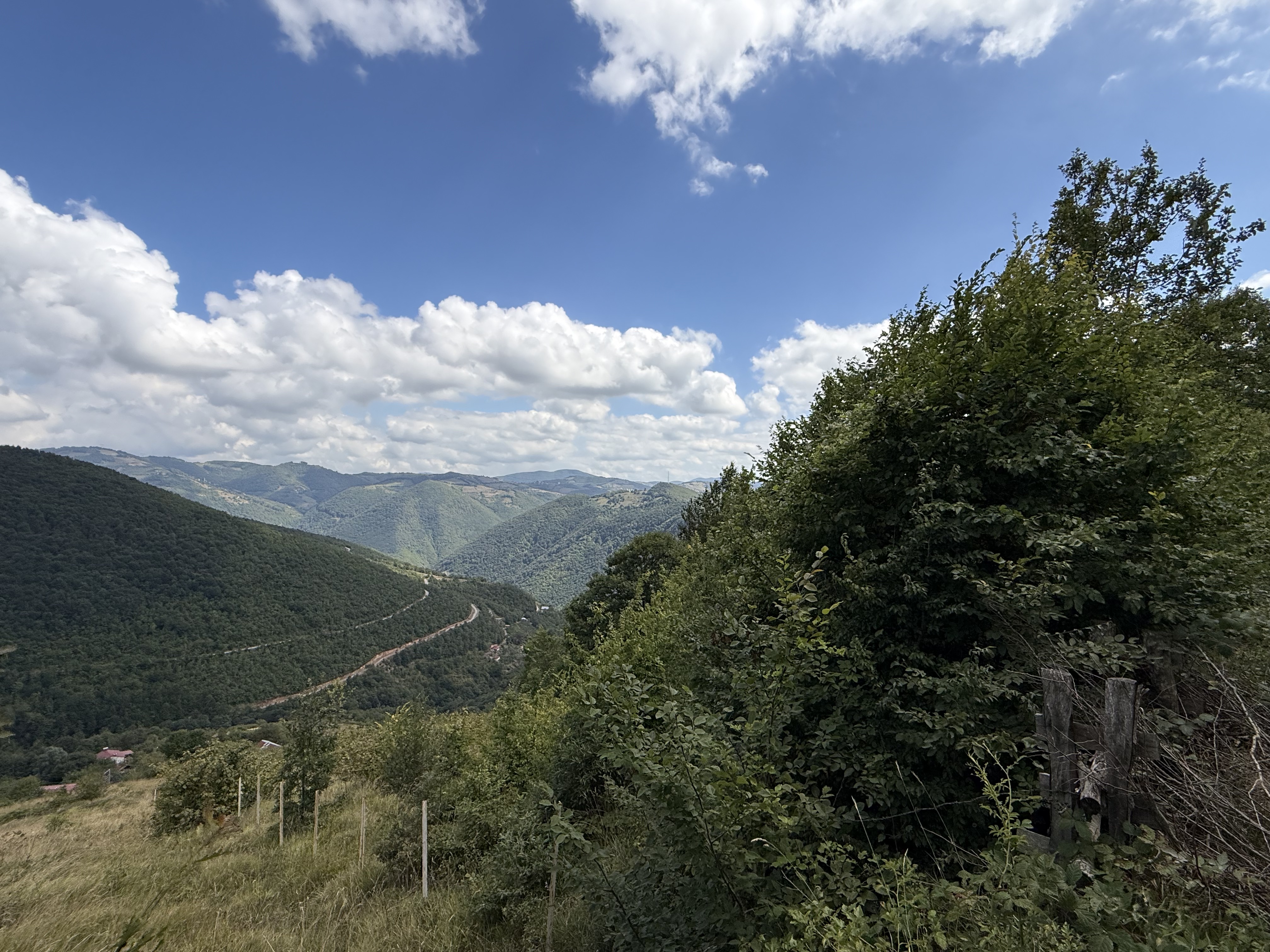 İLKADIM BİLMECE KÖYÜNDE 20 DÖNÜM ARAZİ