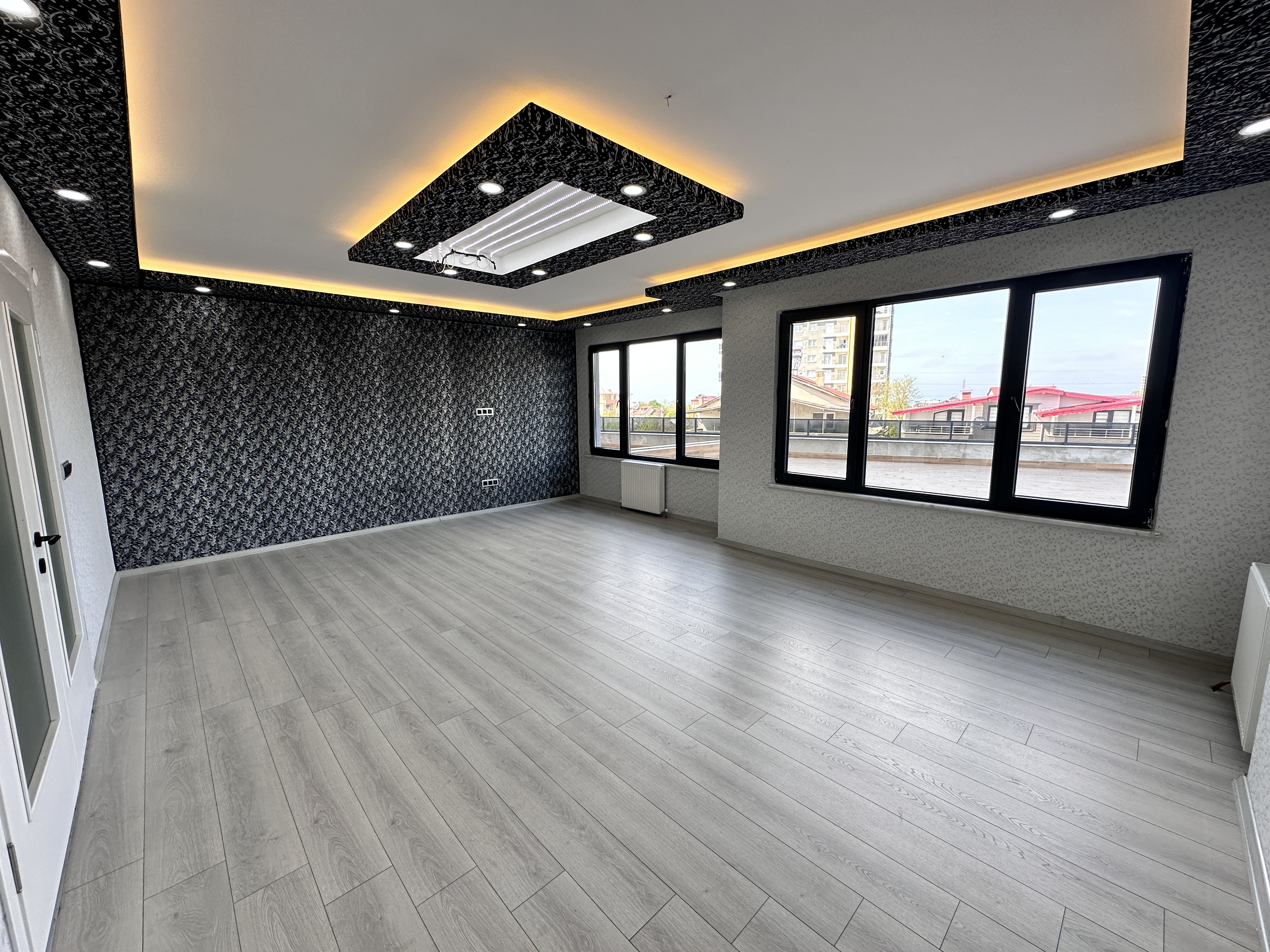 MABEL GAYRİMENKUL-GÜZELYALI.MH DENİZ MANZARALI SUPERLÜX DAİRE