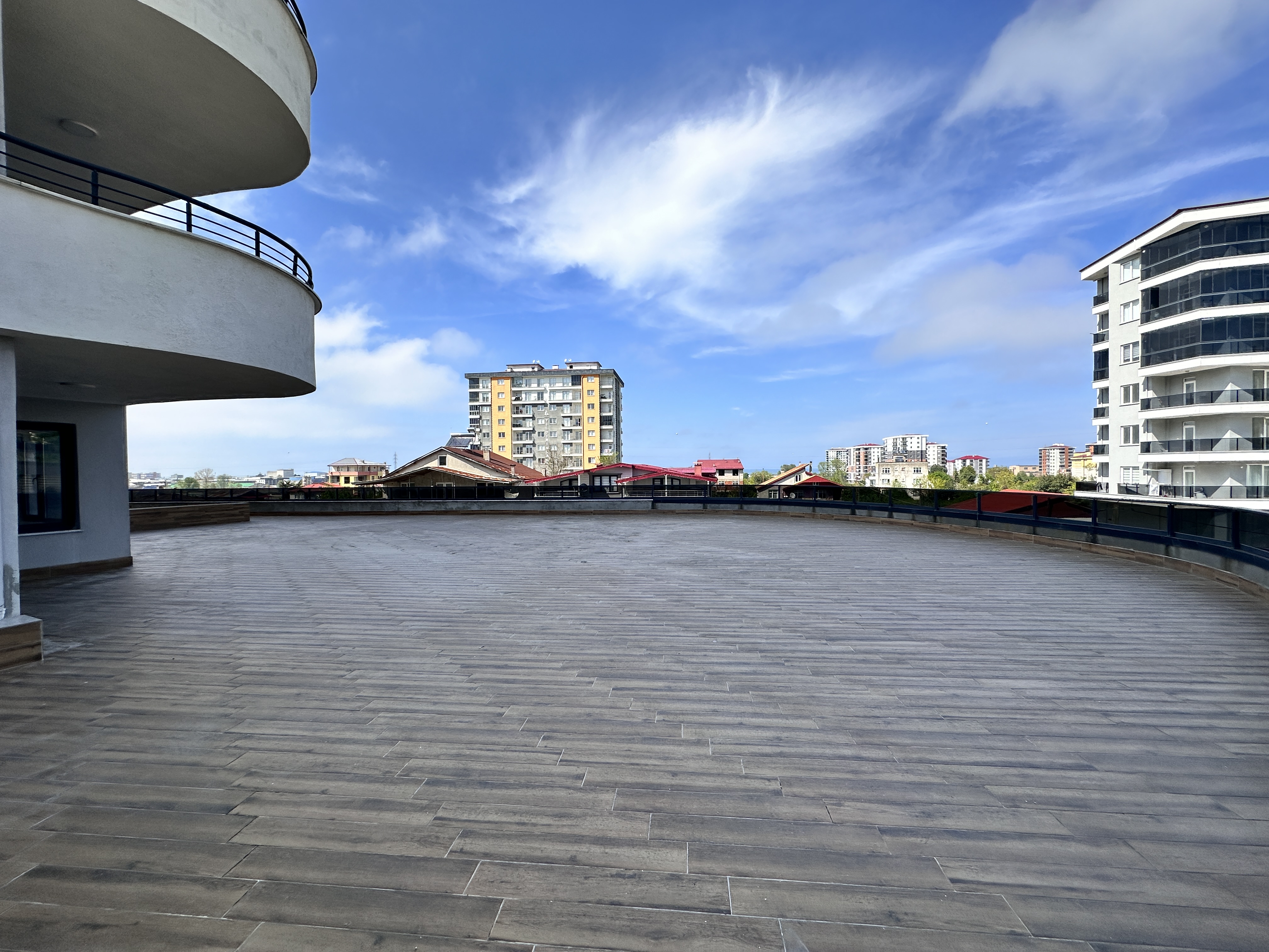 MABEL GAYRİMENKUL-GÜZELYALI.MH DENİZ MANZARALI SUPERLÜX DAİRE