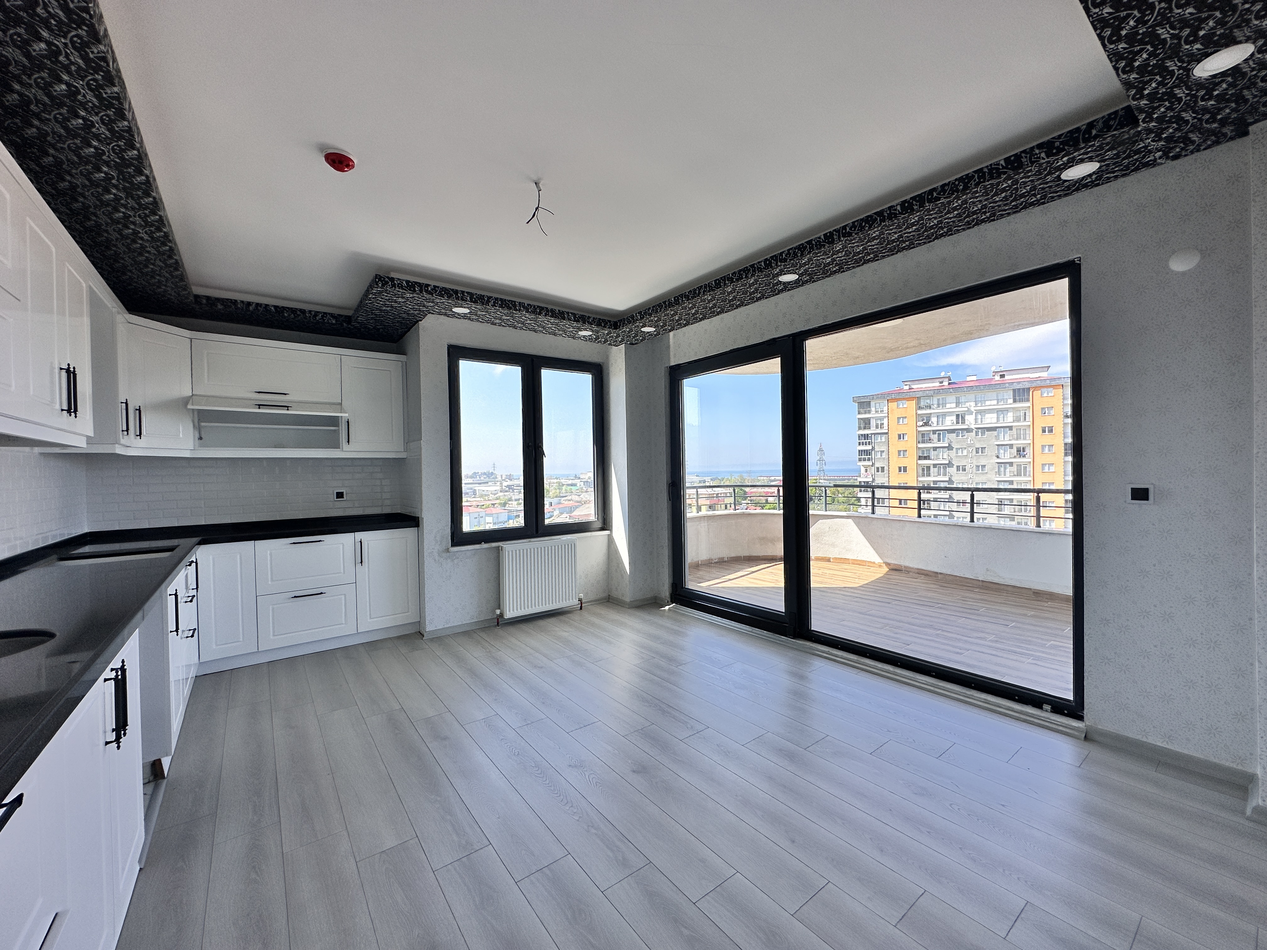 MABEL GAYRİMENKUL-GÜZELYALI.MH DENİZ MANZARALI MUAZZEM DAİRE