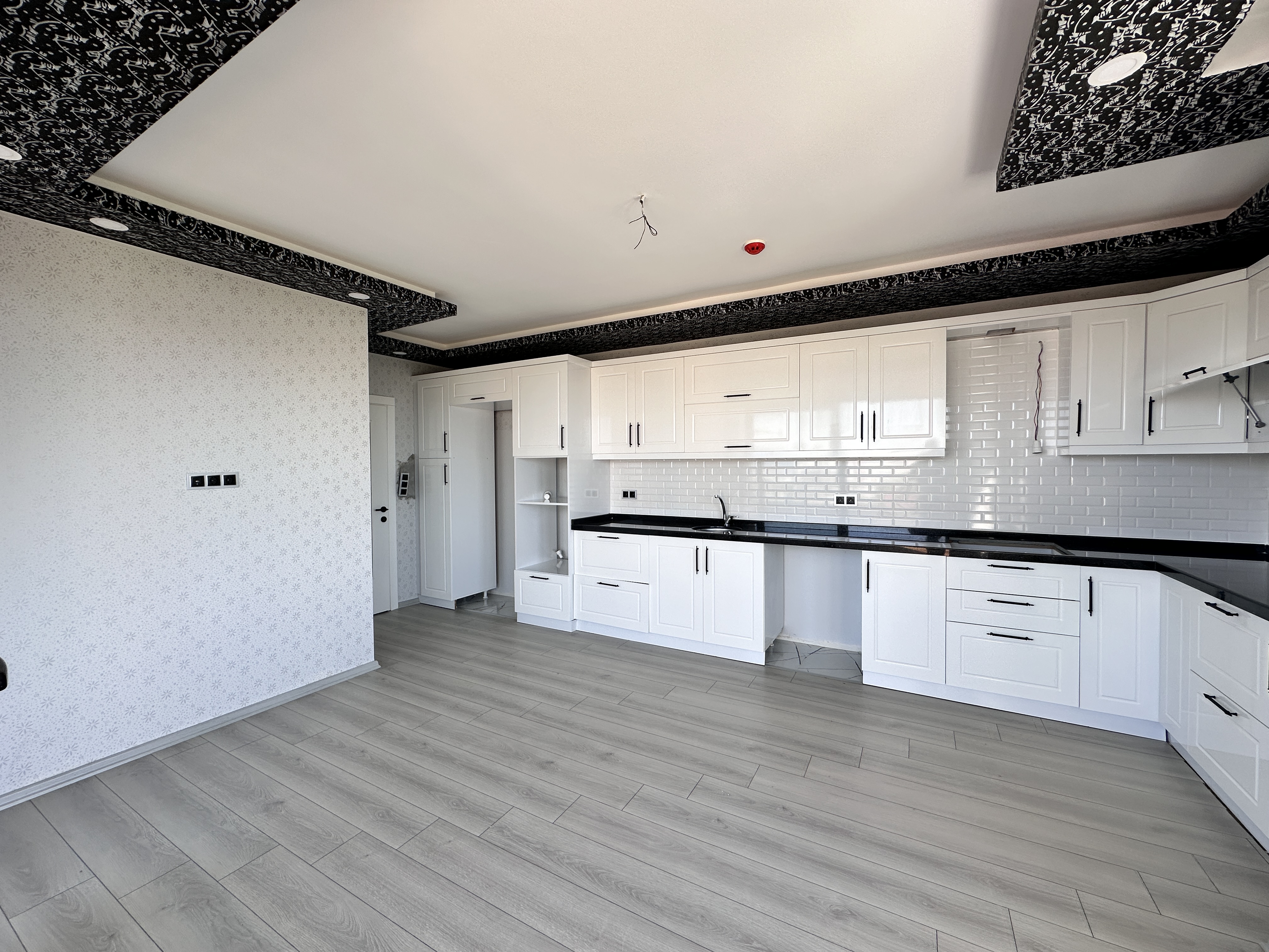 MABEL GAYRİMENKUL-GÜZELYALI.MH DENİZ MANZARALI MUAZZEM DAİRE