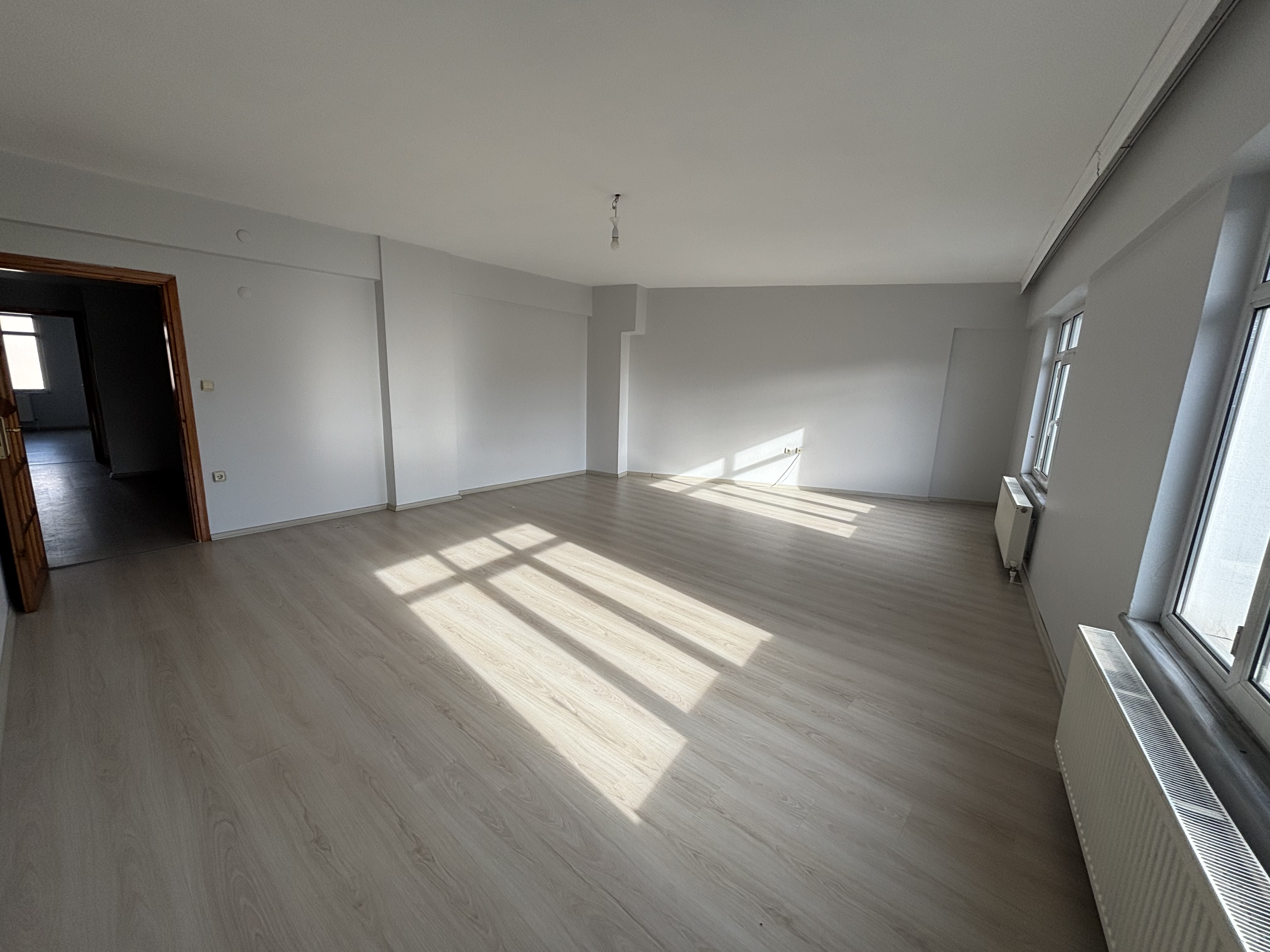 BUCAK -HASTANE YOKUŞU-KİRALIK