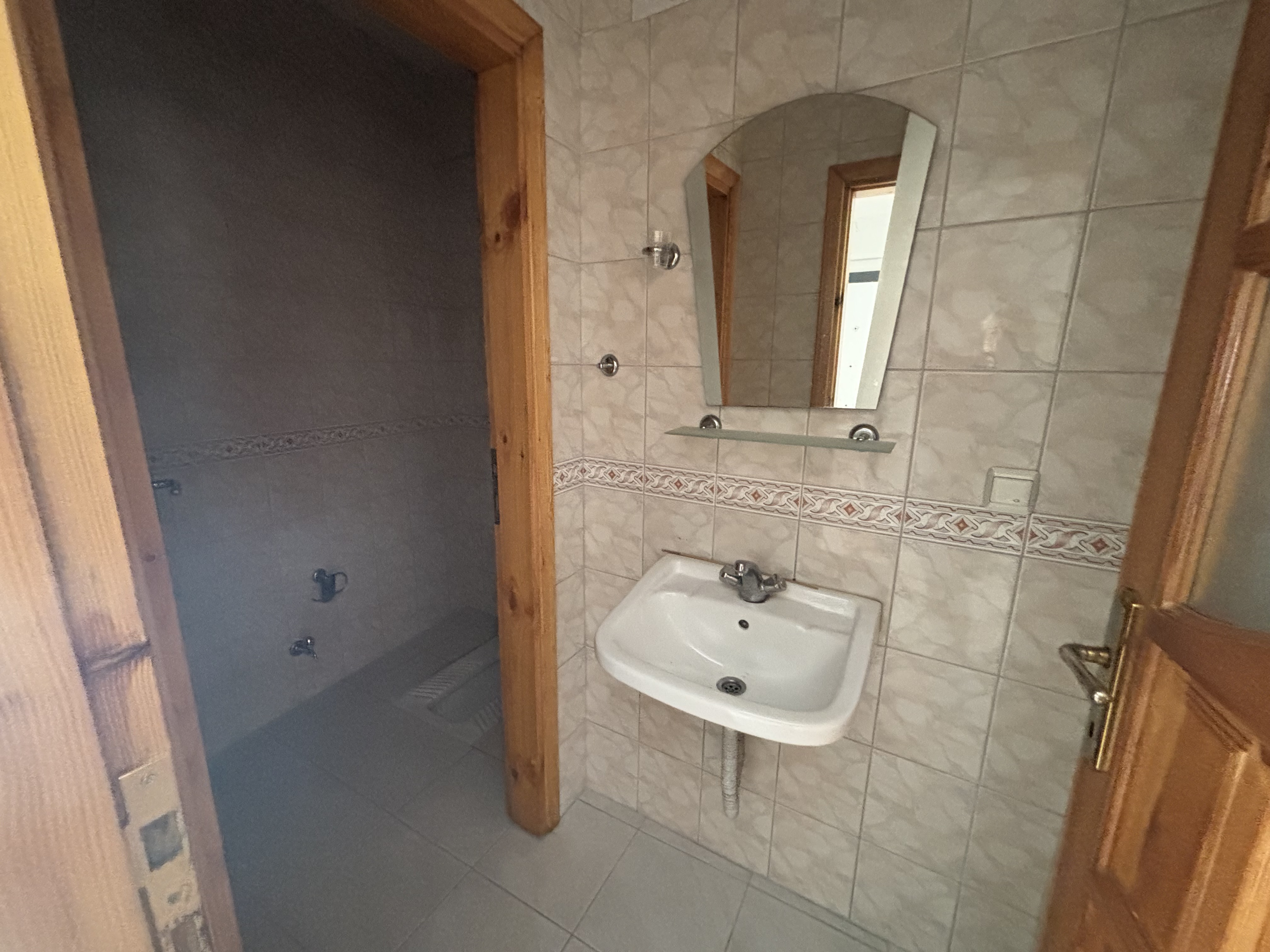 BUCAK -HASTANE YOKUŞU-KİRALIK