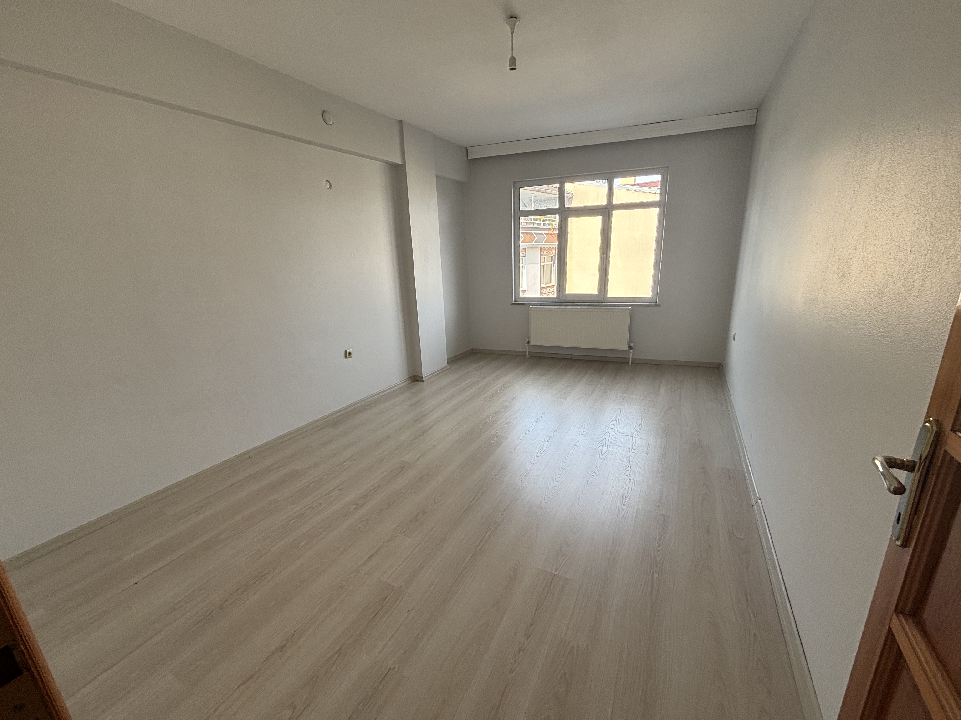 BUCAK -HASTANE YOKUŞU-KİRALIK