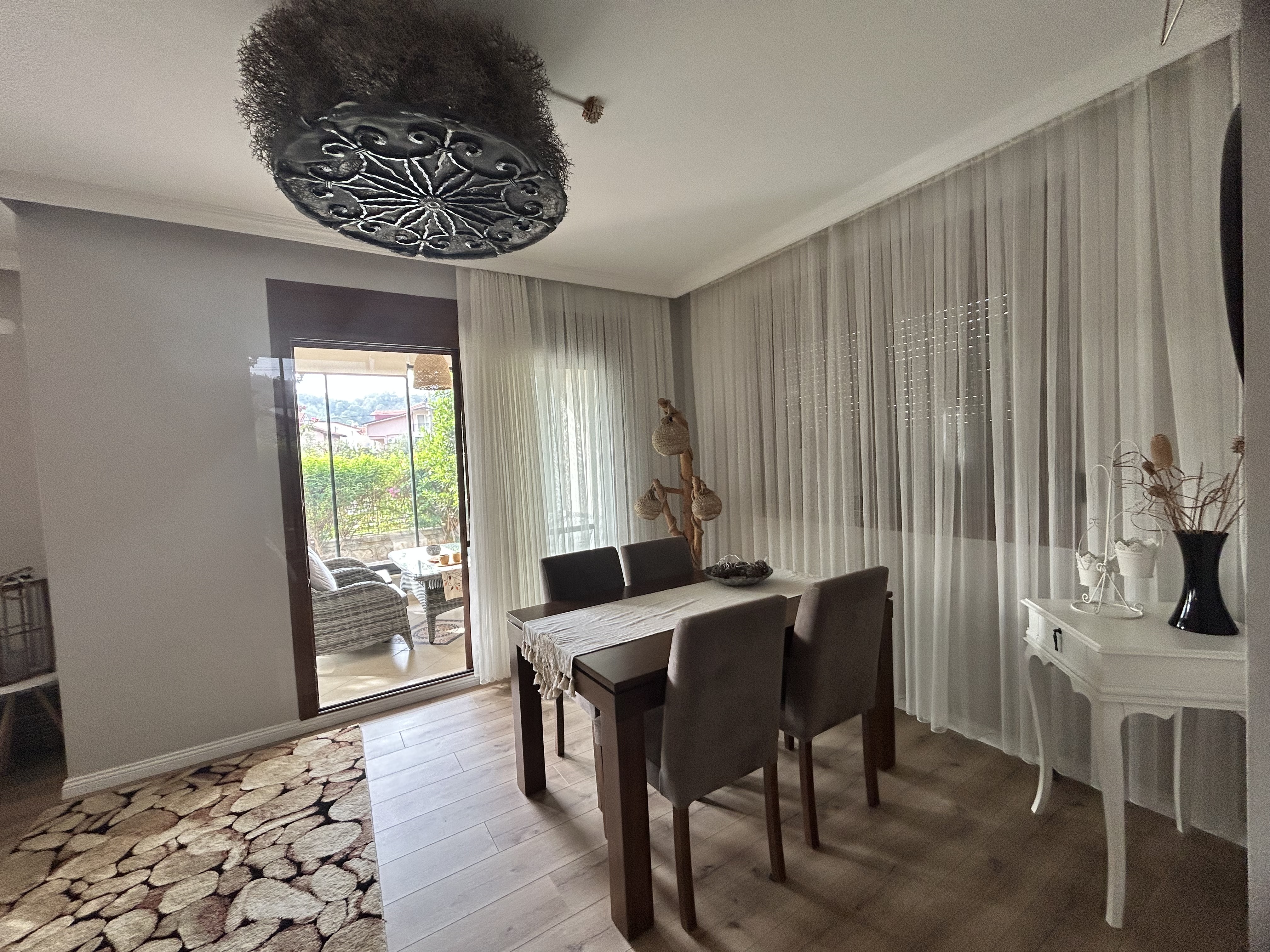 MARMARİS CAMİAVLUNDA SATILIK 5+1 TRİBLEKS HAVUZLU VİLLA