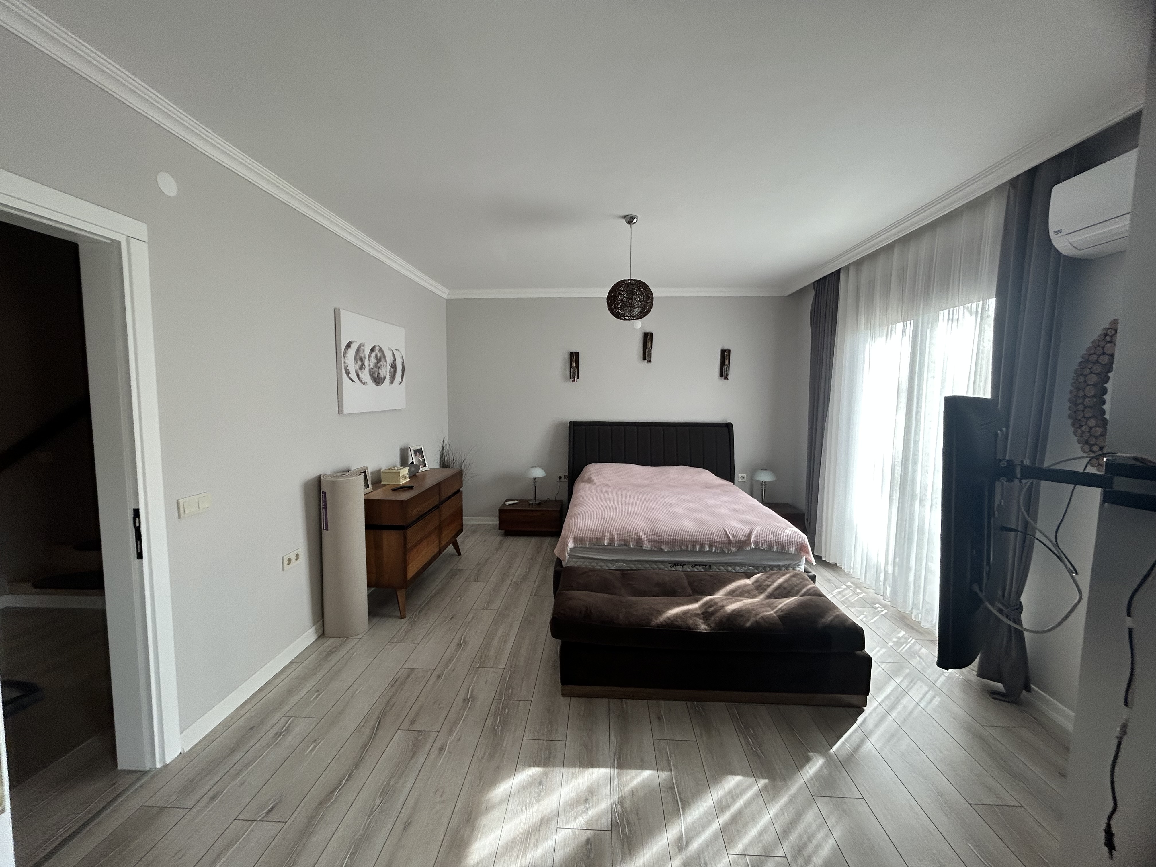 MARMARİS CAMİAVLUNDA SATILIK 5+1 TRİBLEKS HAVUZLU VİLLA