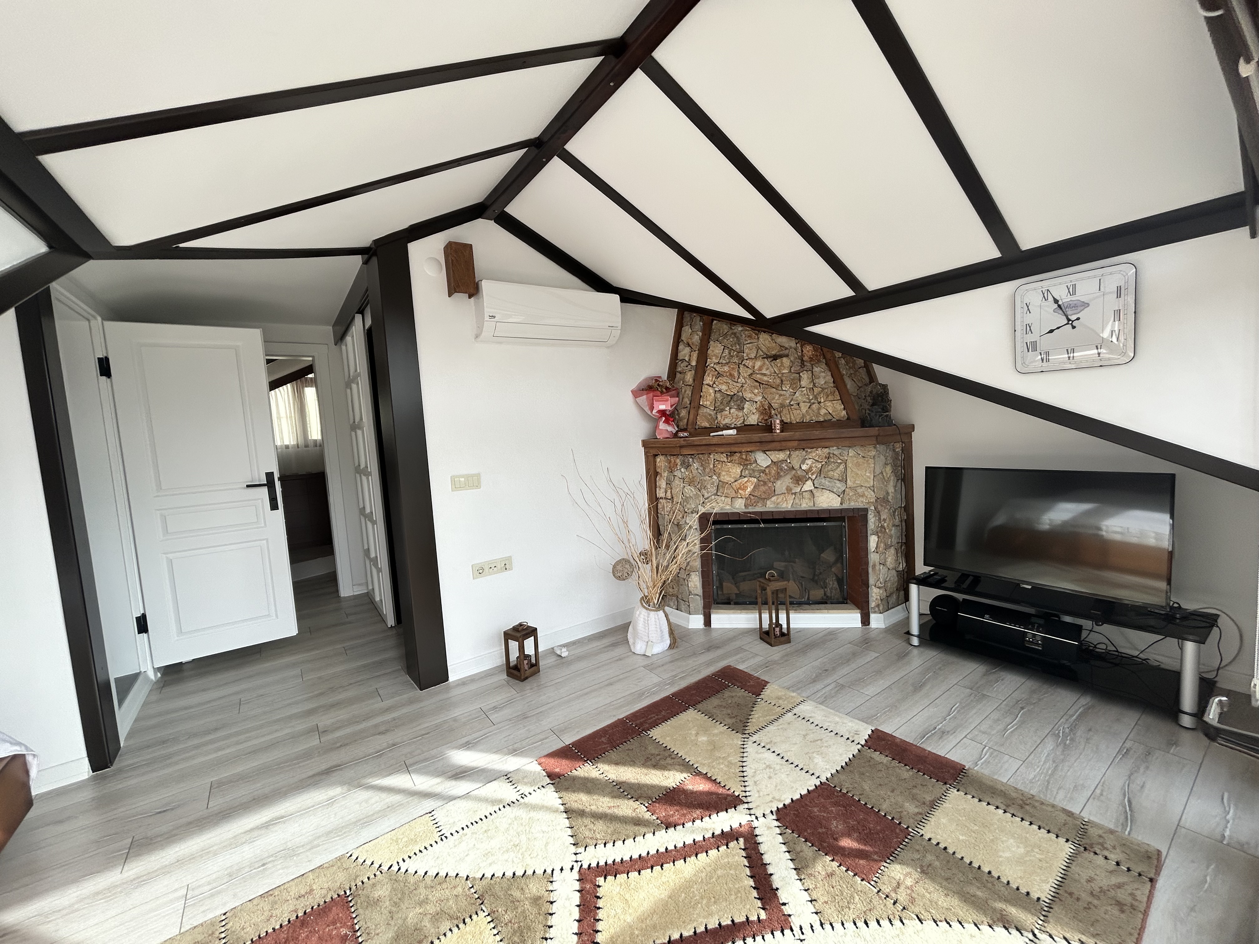 MARMARİS CAMİAVLUNDA SATILIK 5+1 TRİBLEKS HAVUZLU VİLLA