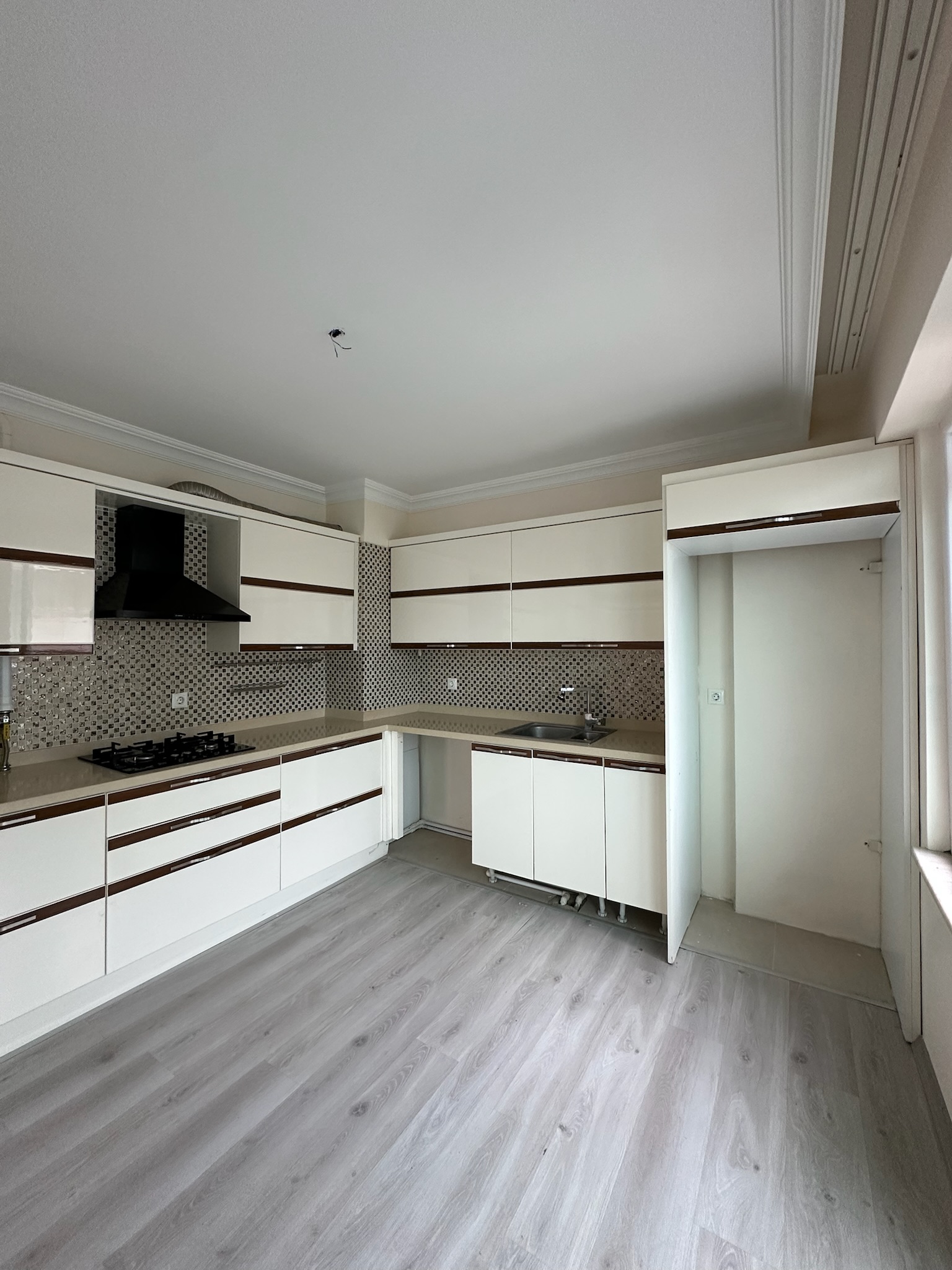 GEDİKKAYA ŞELALE EVLERİ A BLOK 18 NUMARA 3+1