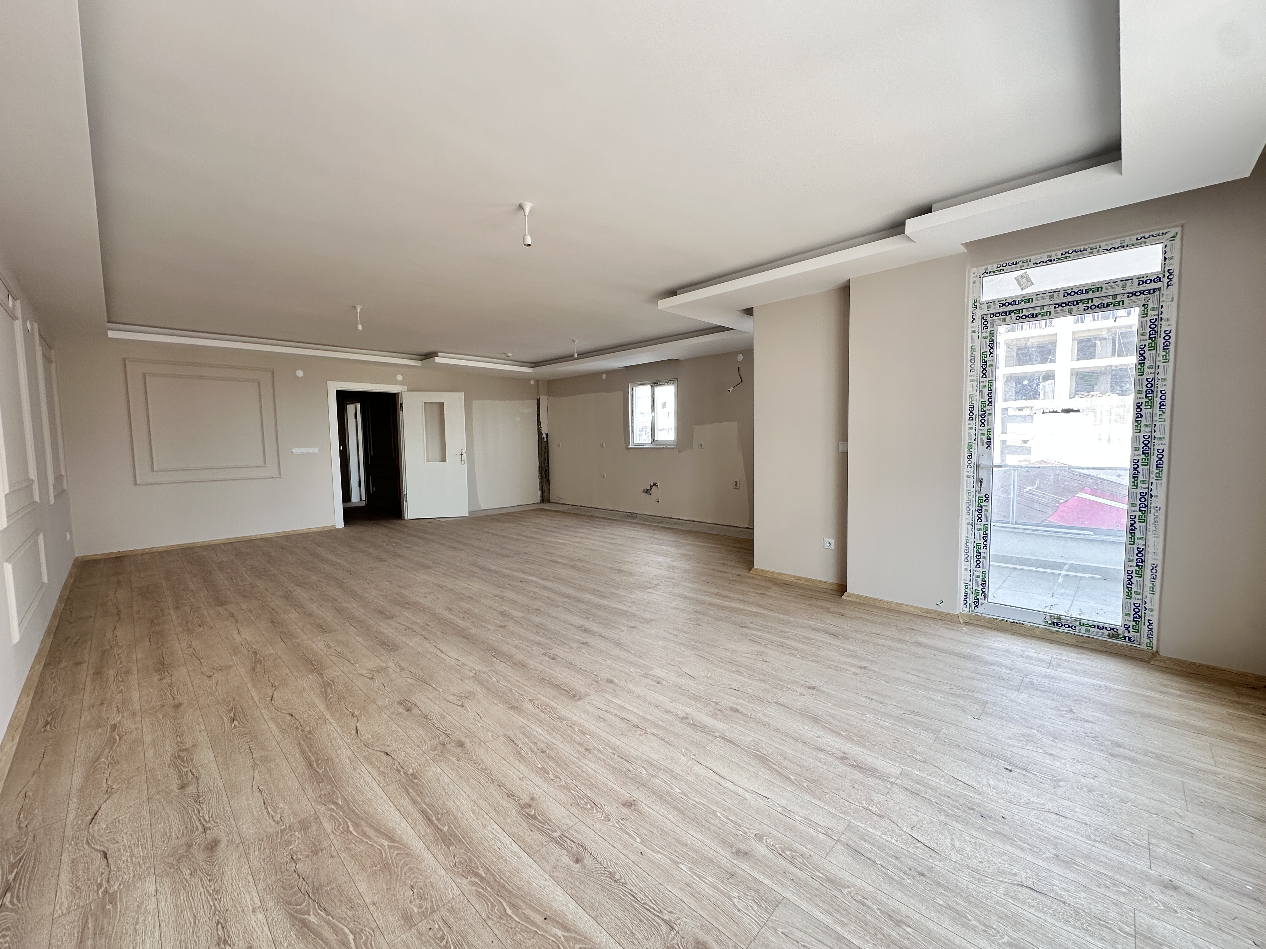 MABEL GAYRİMENKUL BAHÇELİEVLER MAH. CADDE ÜZERİNDE FIRSAT DAİRE