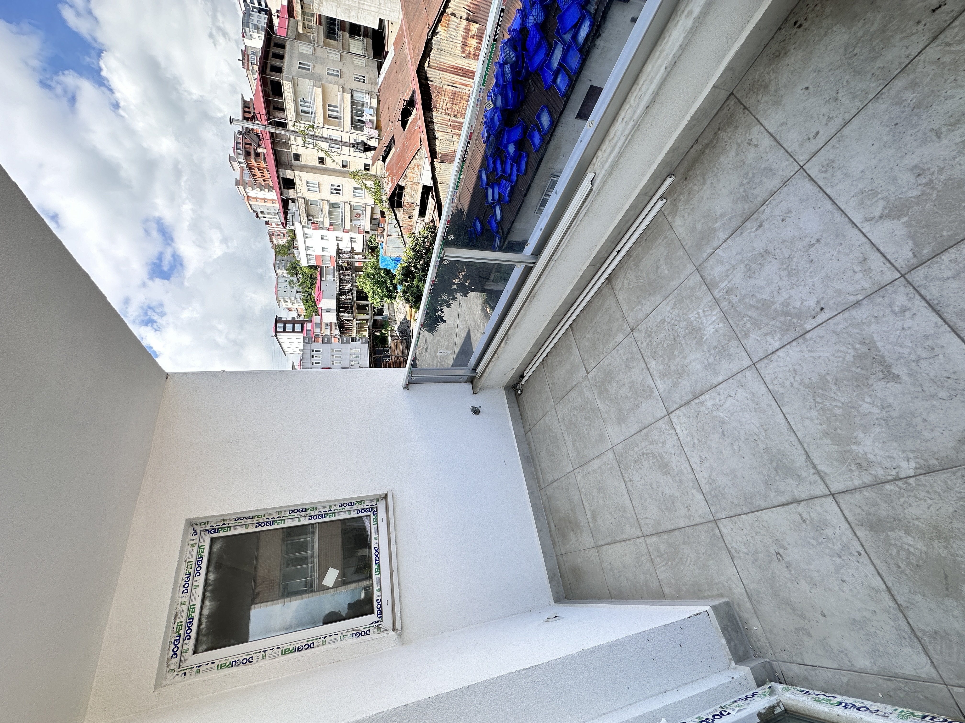 MABEL GAYRİMENKUL BAHÇELİEVLER MAH. CADDE ÜZERİNDE FIRSAT DAİRE