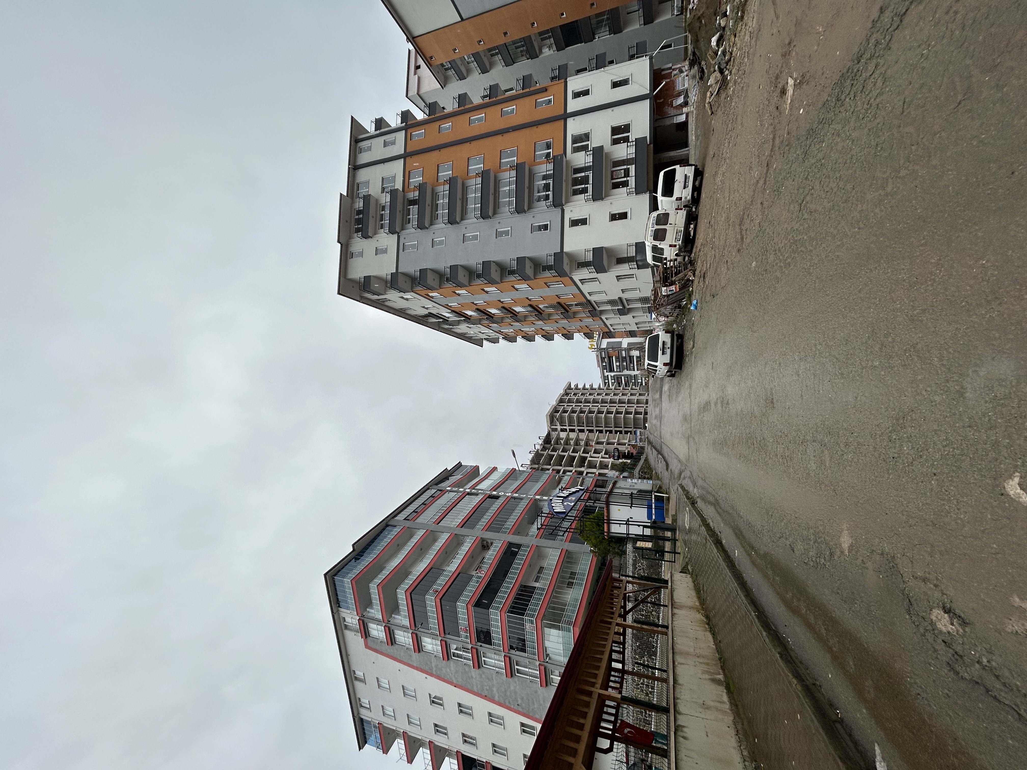 MABEL GAYRİMENKUL ERİKLİMAN MH. SİTE İÇERİSİNDE SATILIK DAİRE