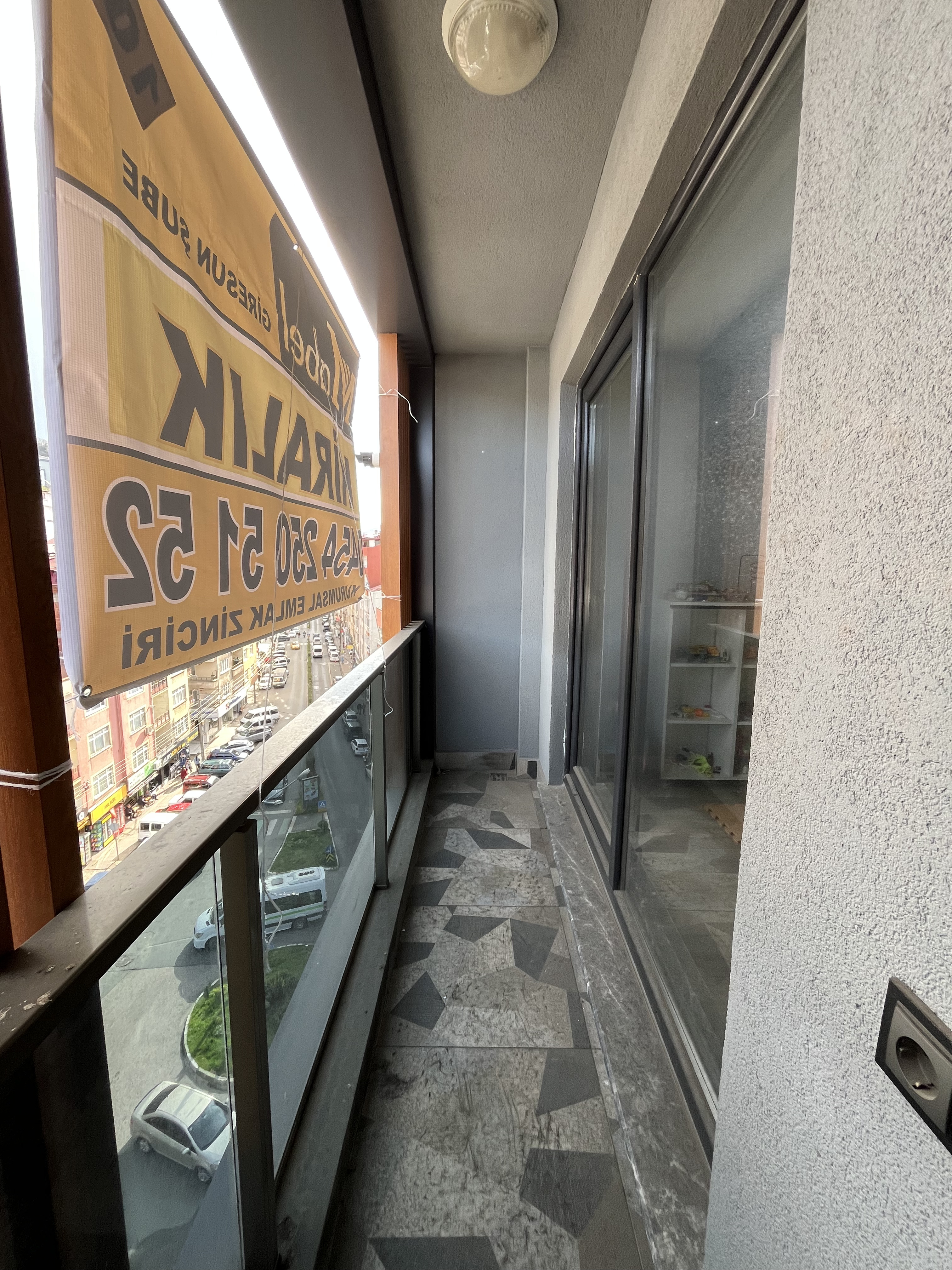 RESUL YAZAR İŞ MERKEZİ EŞYALI KİRALIK OFİS
