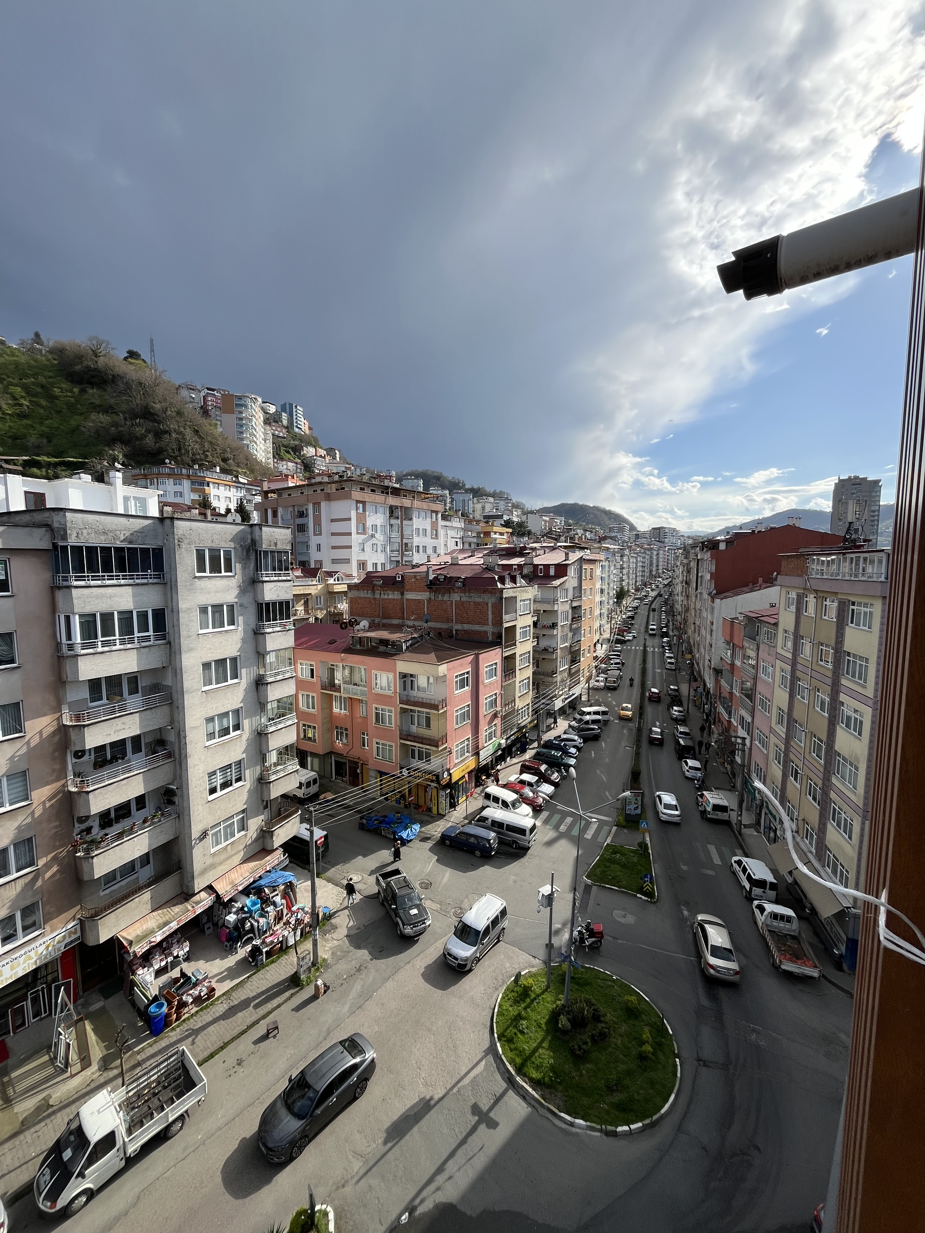RESUL YAZAR İŞ MERKEZİ EŞYALI KİRALIK OFİS